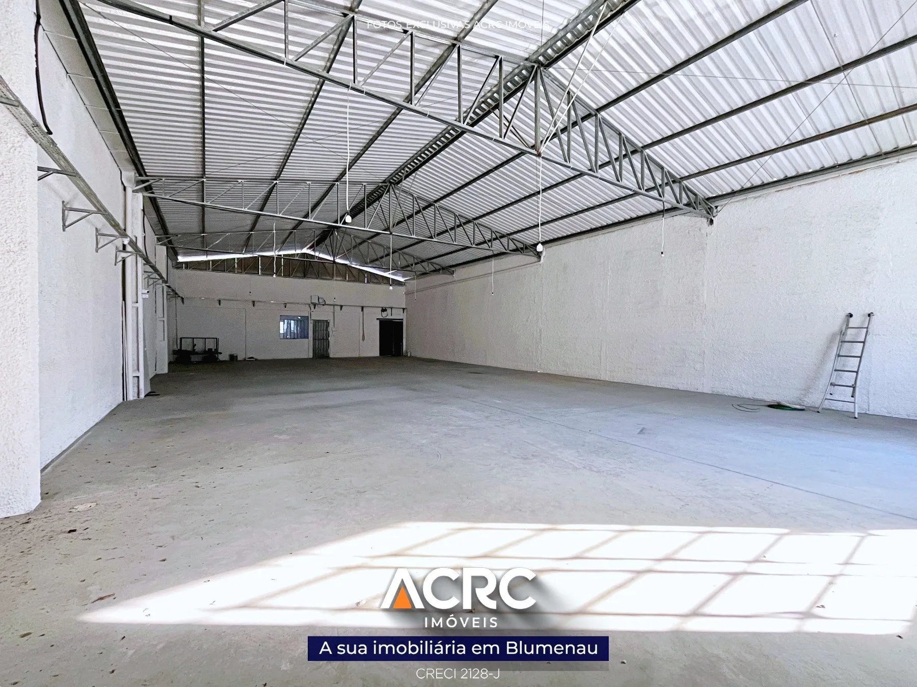 ACRC Imóveis - GL00388 - Galpão para Locação no Bairro Velha Central — foto 3