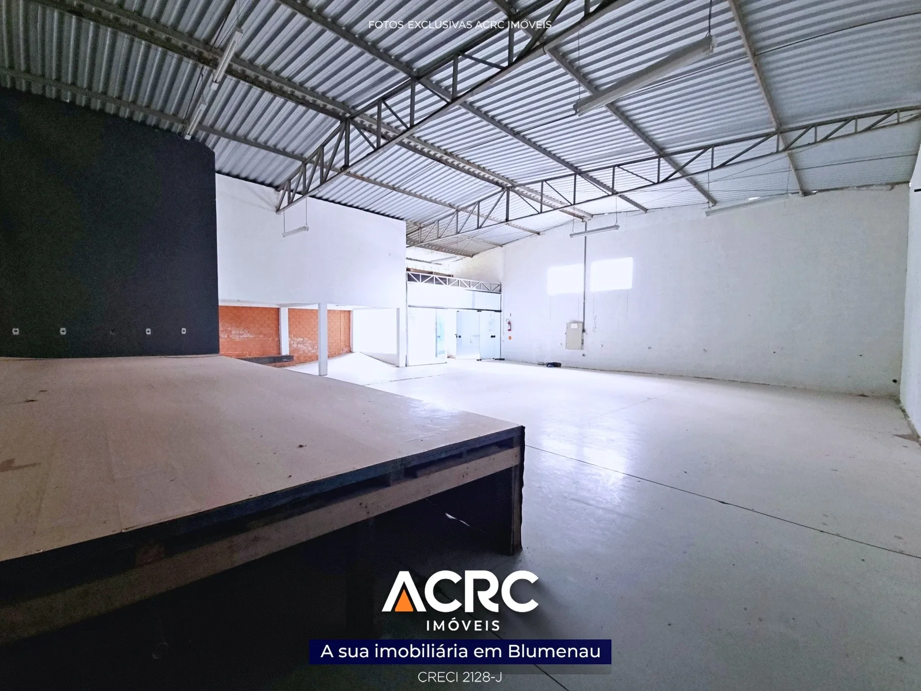 ACRC Imóveis - GL00386 - Galpão para Locação no Bairro Velha — foto 4
