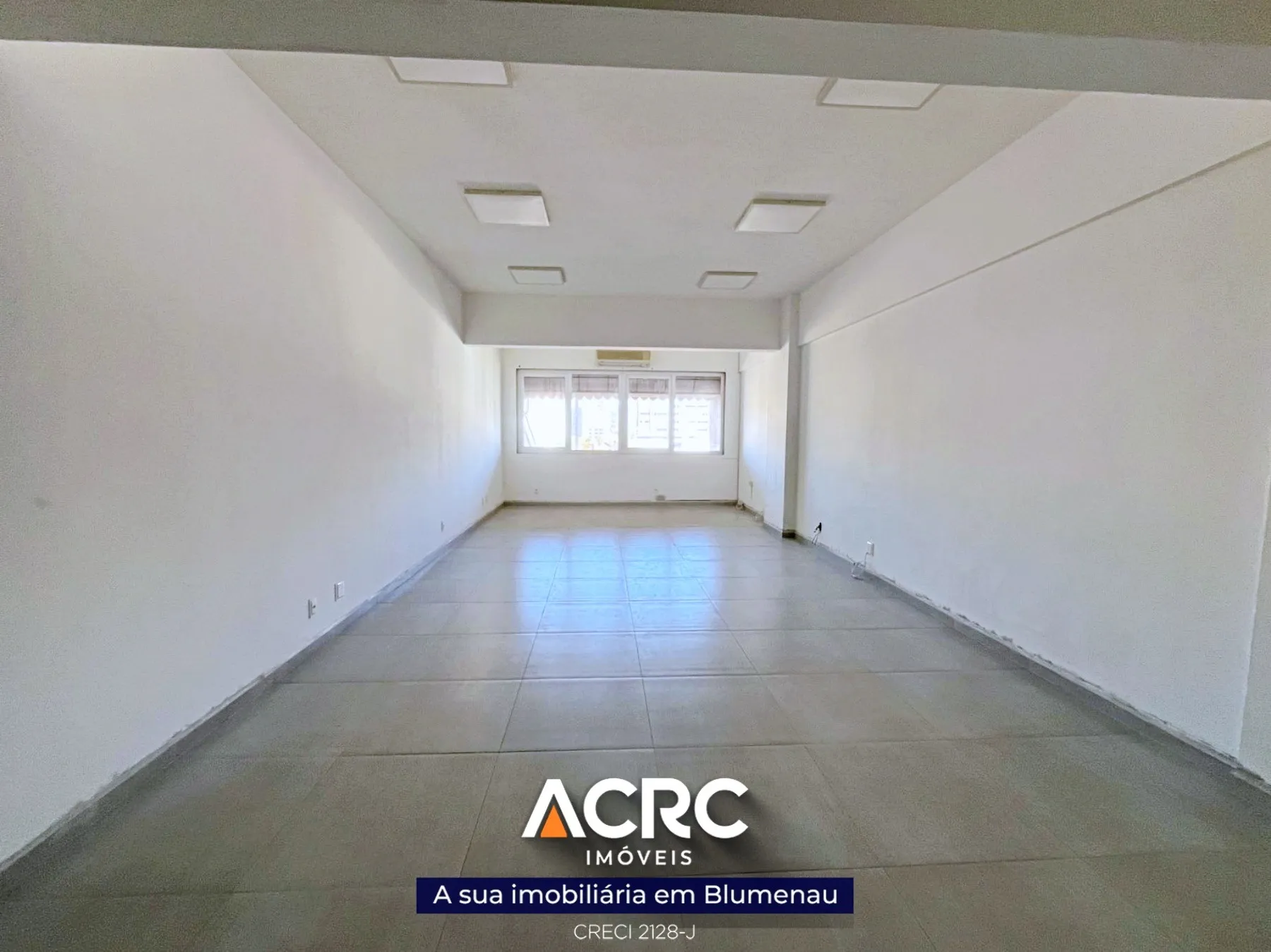 ACRC Imóveis - SA01261 - Sala Comercial para Locação no Bairro Centro — foto 2