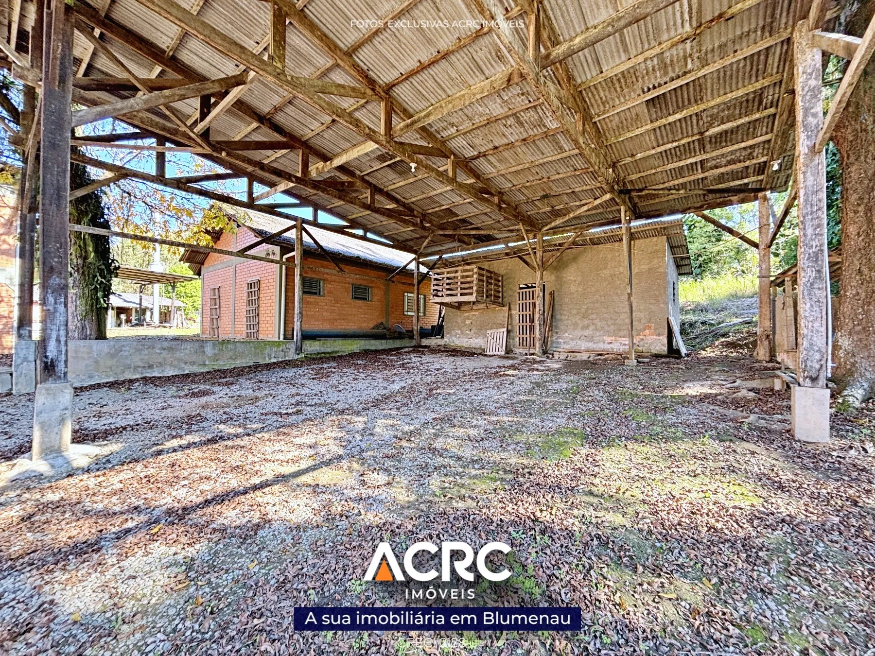 ACRC Imóveis - TE01221 - Terreno com 9.600m no Bairro Salto Weissbach — foto 4