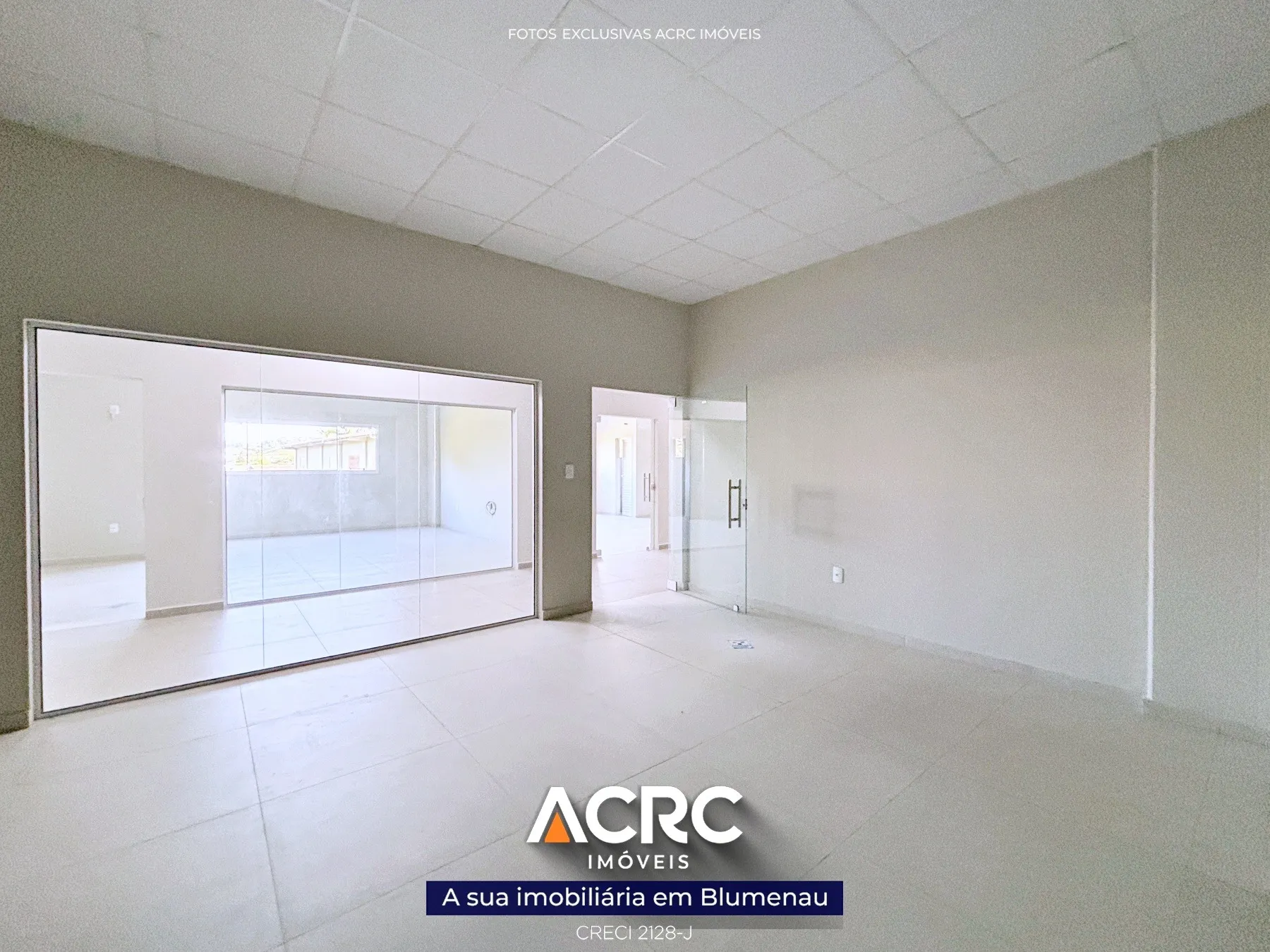 ACRC Imóveis - SA01245 - Sala comercial para Locação no Bairro Itoupava Central — foto 2