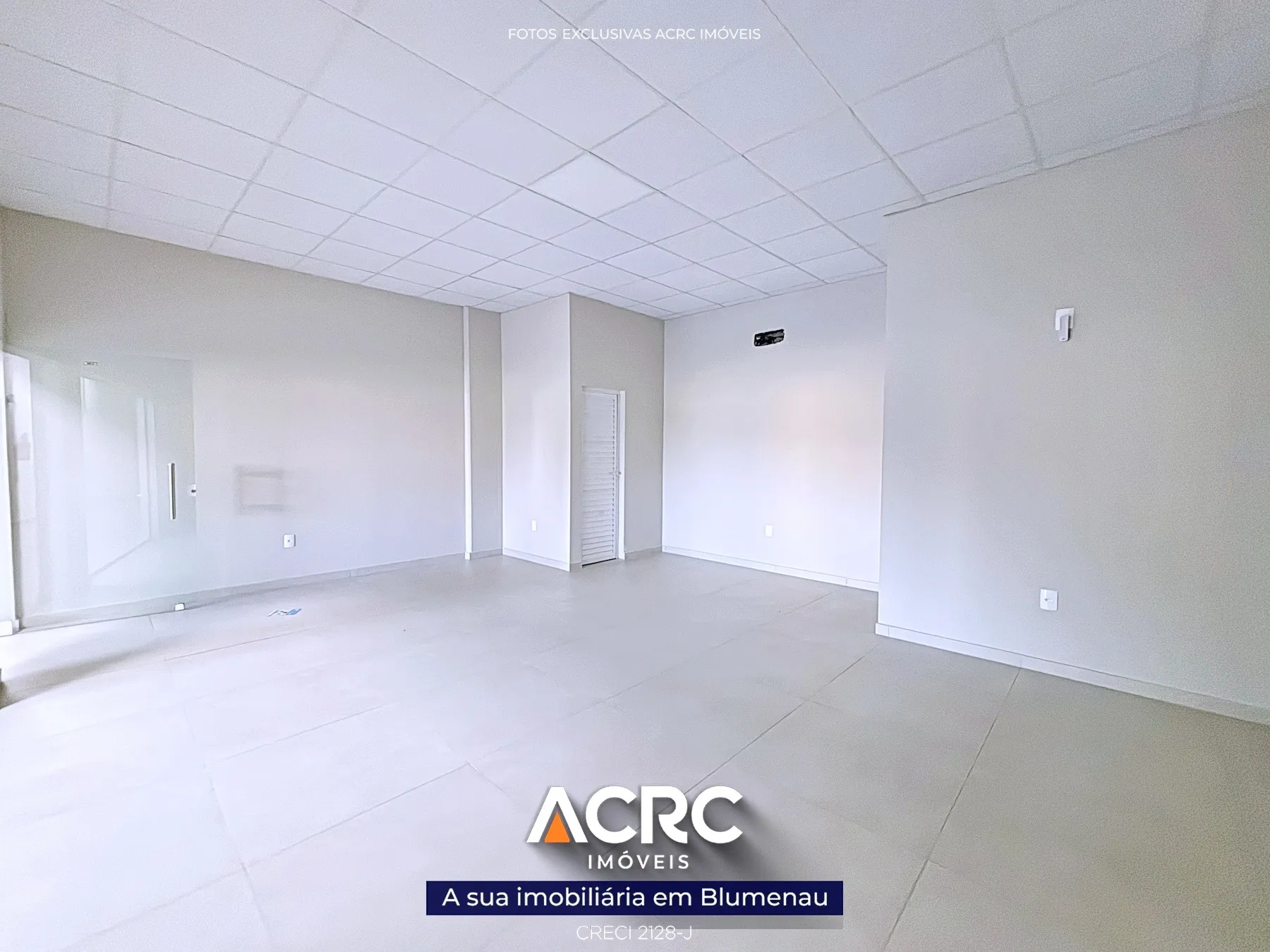 ACRC Imóveis - SA01245 - Sala comercial para Locação no Bairro Itoupava Central — foto 4