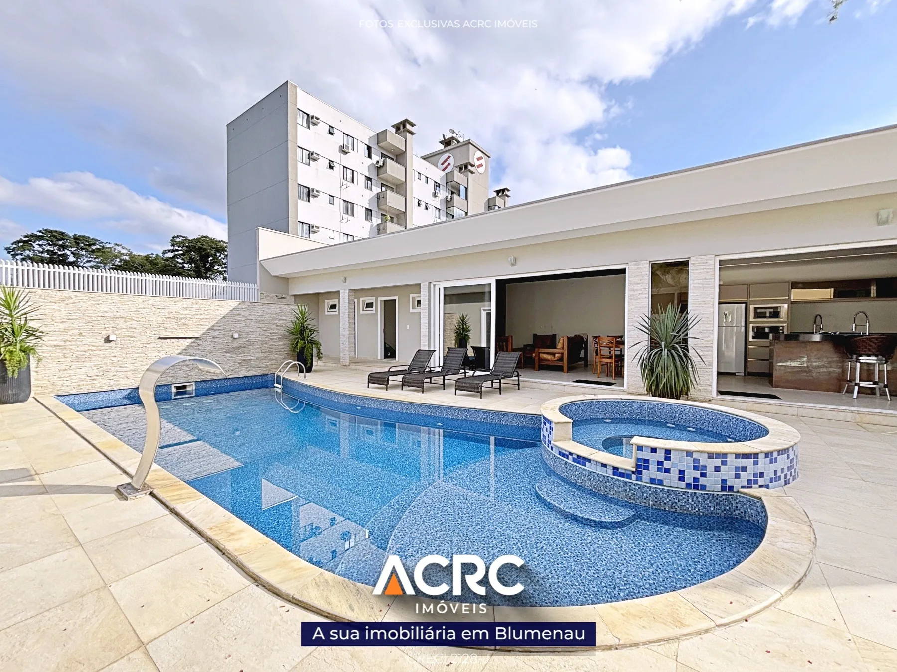 ACRC Imóveis - CA03395 - Casa para Venda no Bairro Fortaleza próximo ao Shopping Park Europeu — foto 3