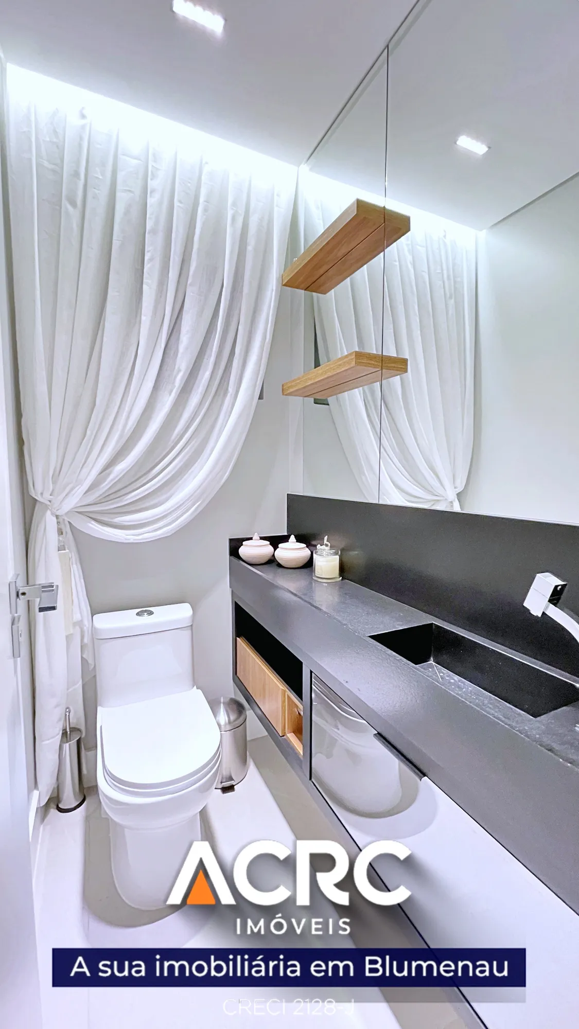 ACRC Imóveis - AP09218 - Apartamento no último andar para Venda no Bairro - Praia Brava — foto 6