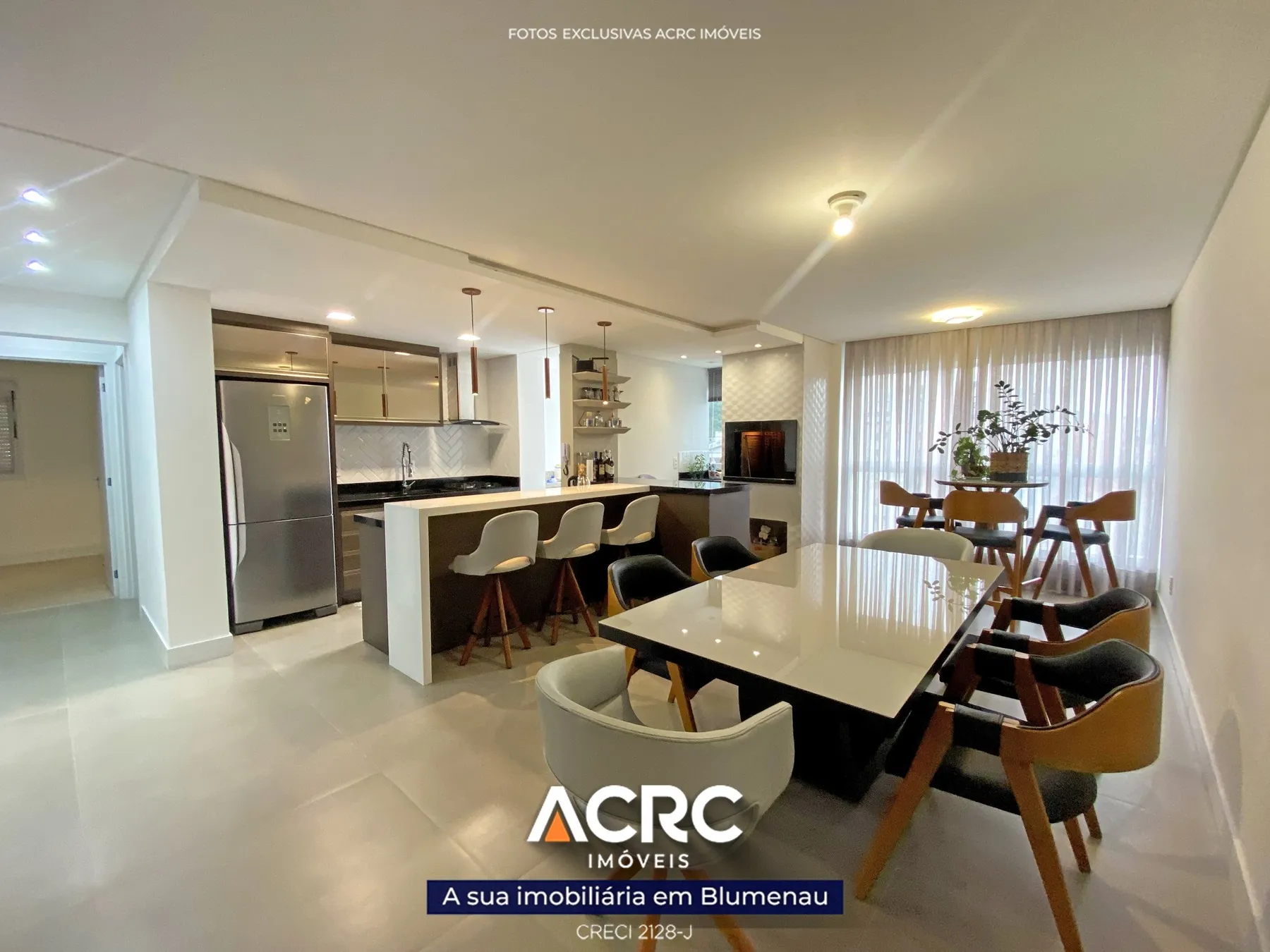 ACRC Imóveis - AP09217 - Apartamento mobiliado com 03 suíte para Venda no Bairro Centro - foto 1