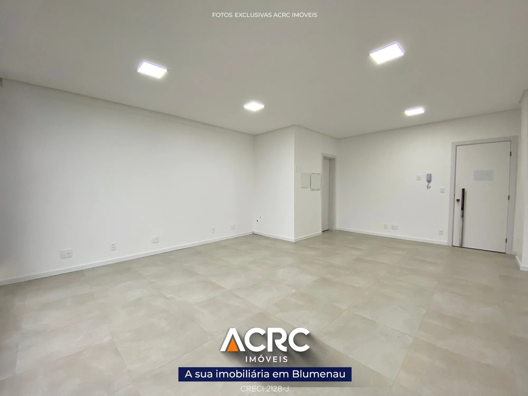 ACRC Imóveis - SA01218 - Sala Comercial para Locação no Bairro Garcia — foto 4