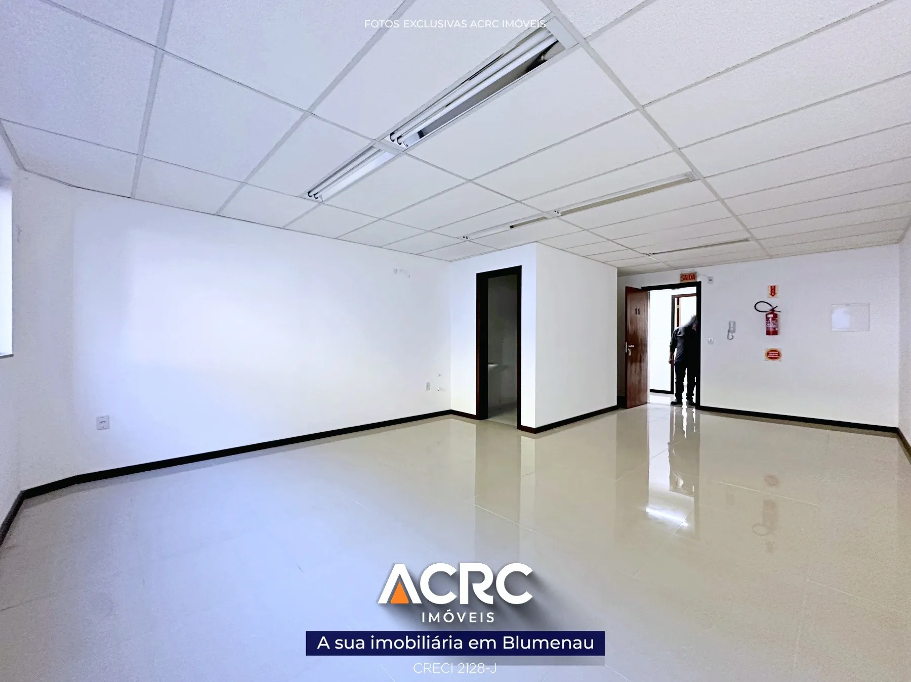 ACRC Imóveis - SA01217 - Sala para Locação no Bairro Vila Itoupava — foto 5