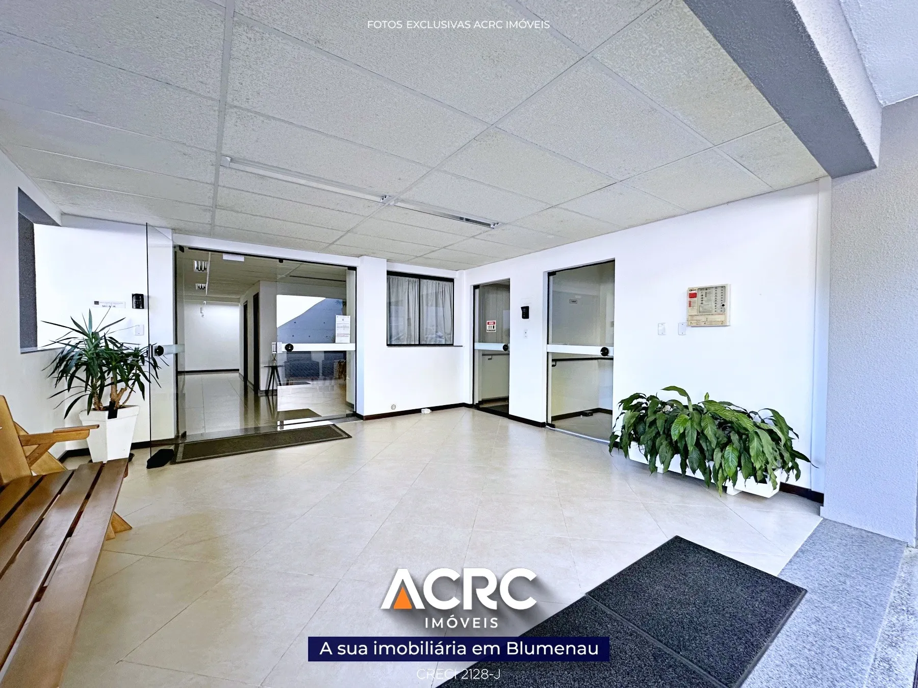 ACRC Imóveis - SA01216 - Sala para Locação no Bairro Vila Itoupava — foto 2