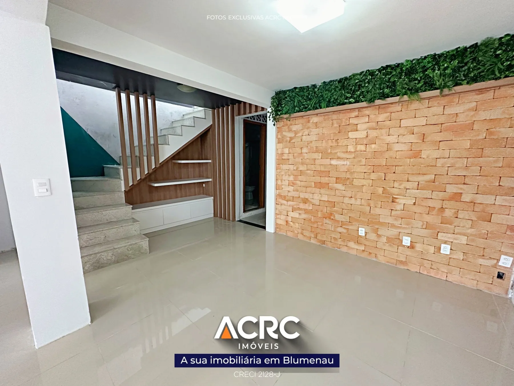 ACRC Imóveis - CA03364 - Casa a Venda no Bairro Itoupavazinha em Blumenau - foto 1