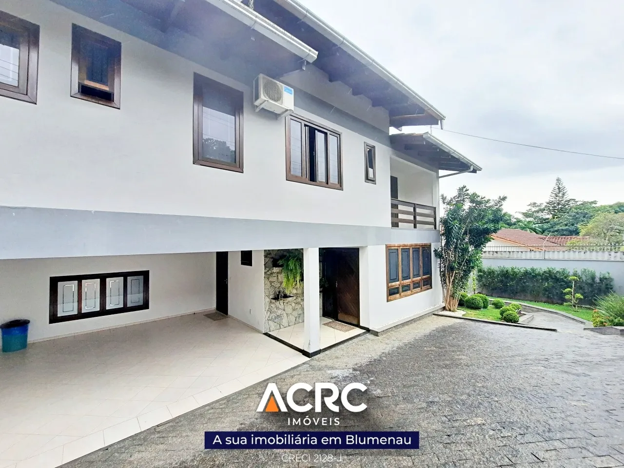 ACRC Imóveis - CA03344 - Casa com piscina para Venda no Bairro Escola Agrícola — foto 3