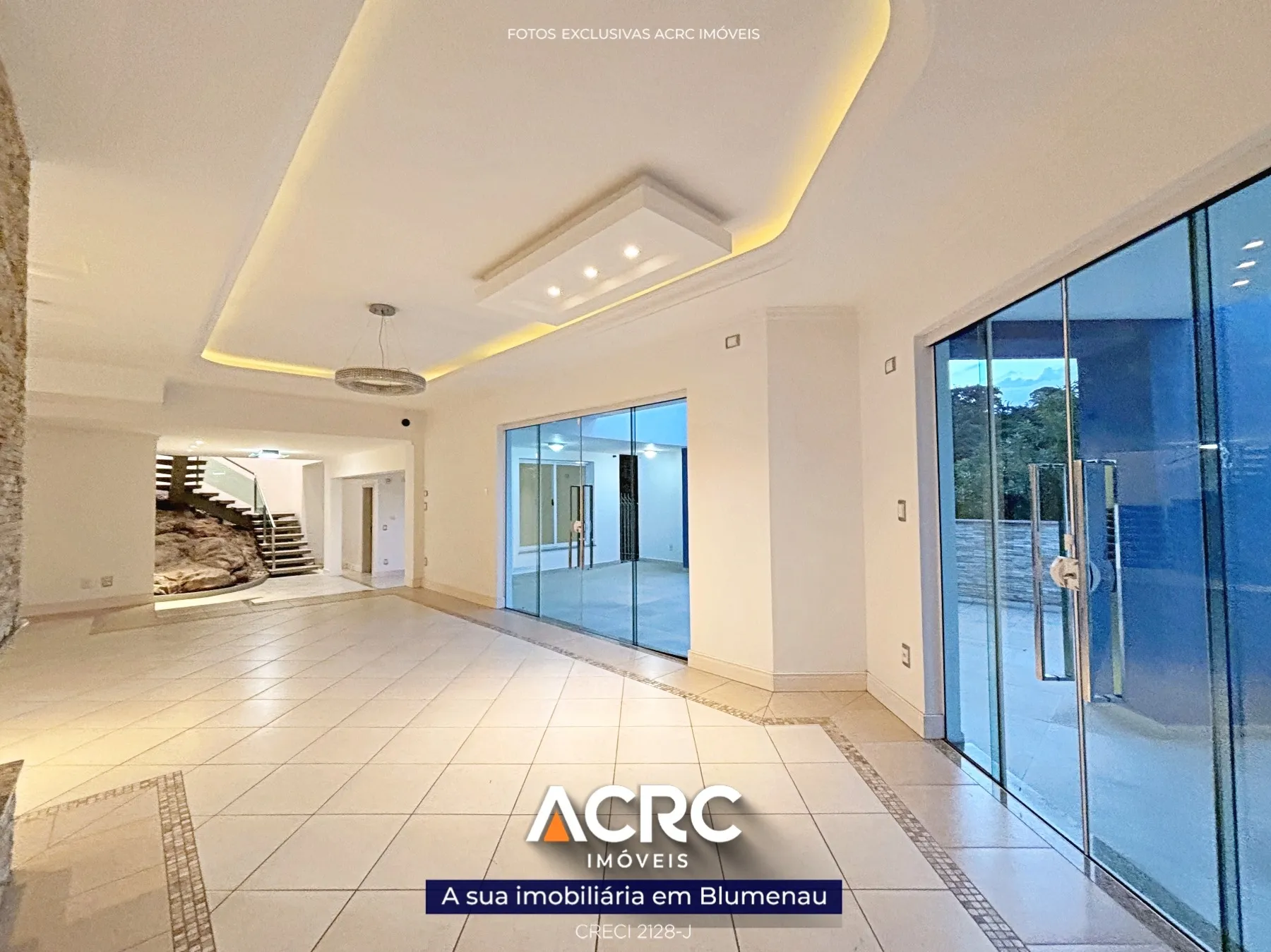 ACRC Imóveis - CA03307 - Casa para Venda no Centro de Blumenau — foto 6