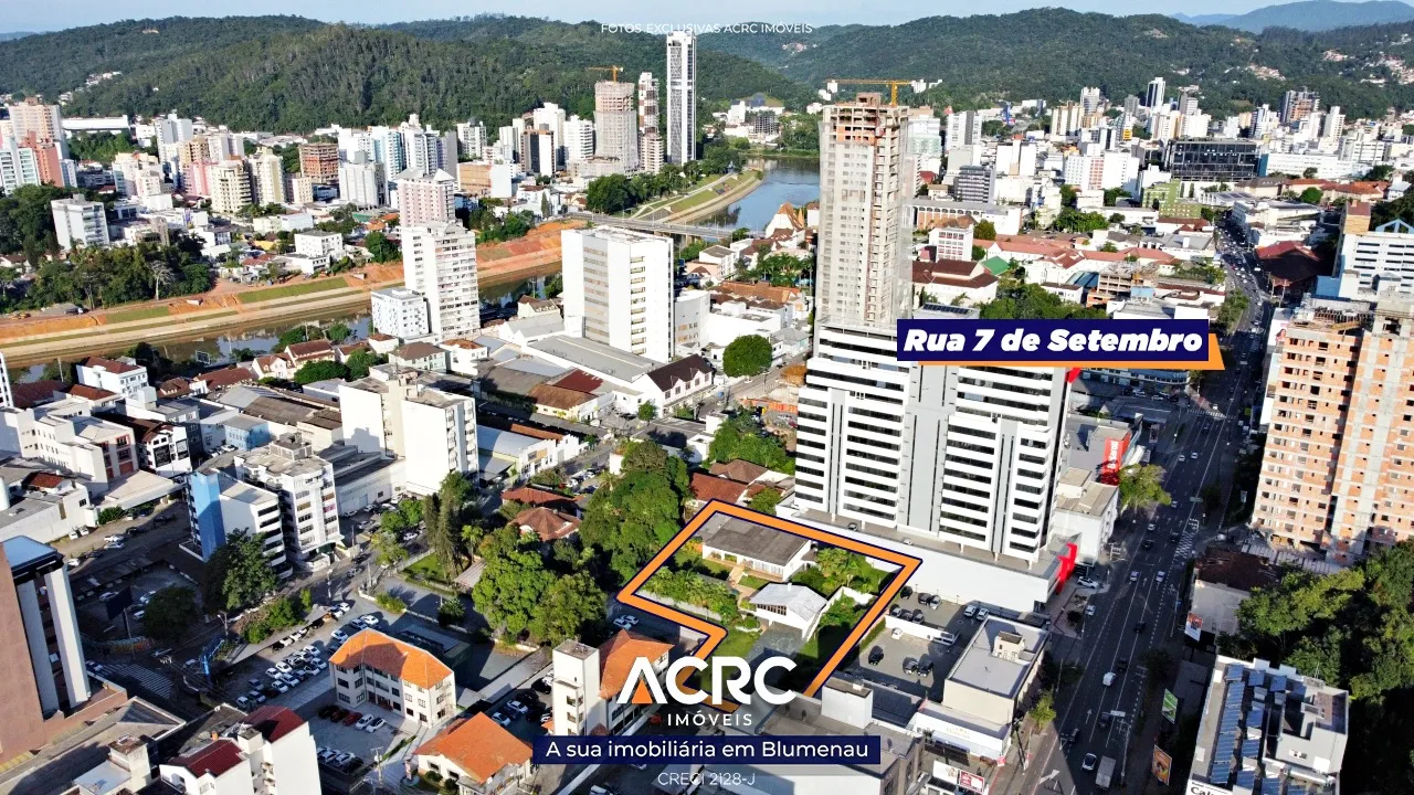 ACRC Imóveis - CA03300 - Casa comercial para Locação no Centro de Blumenau - foto 1