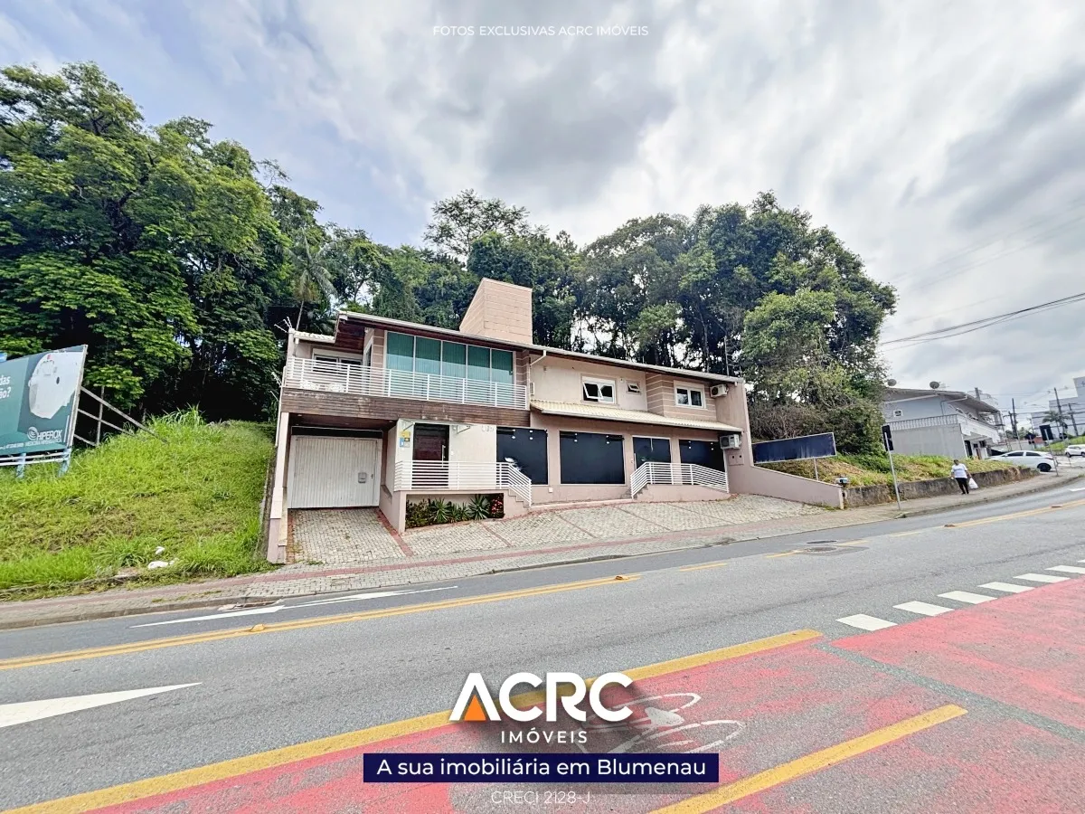 Casa · à venda · 3 quartos · 394m² · Velha, Blumenau