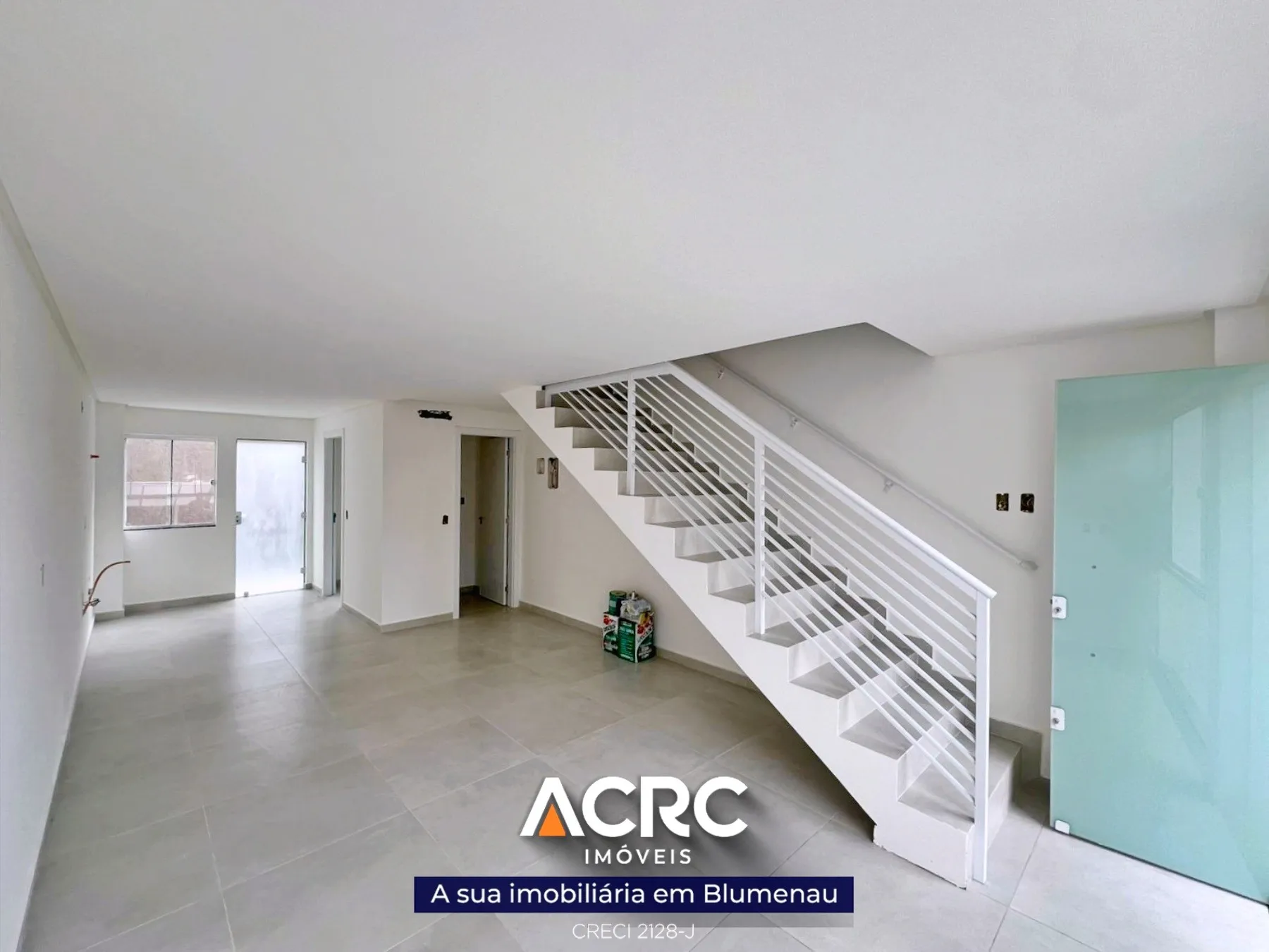 ACRC Imóveis - CA03226 - Sobrado a Venda no Bairro Itoupavazinha em Blumenau - foto 1