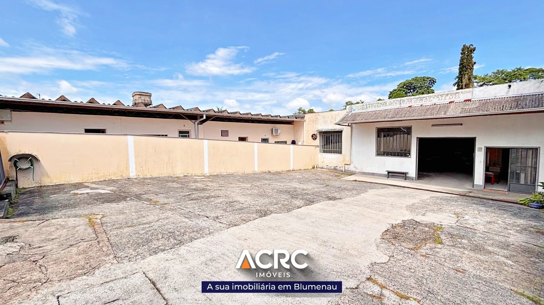 ACRC Imóveis - Galpão para Venda no Bairro da Velha - foto 1