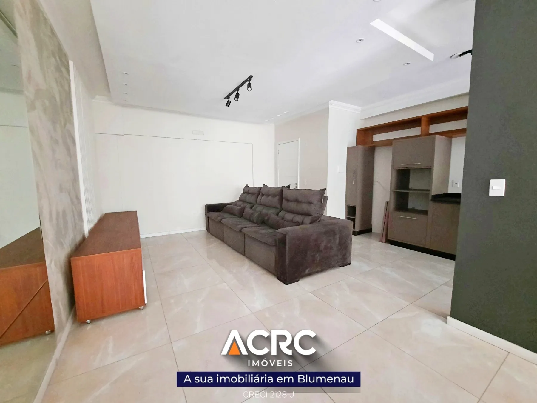 ACRC Imóveis - Apartamento para Venda no bairro Itoupava seca em Blumenau. — foto 4