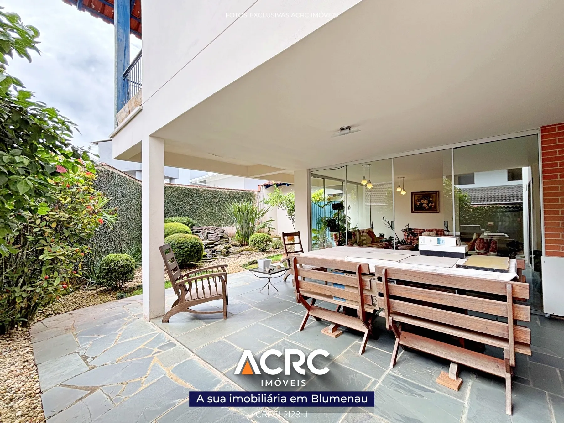ACRC Imóveis - Casa para Venda em Blumenau no Bairro Vorstadt — foto 2