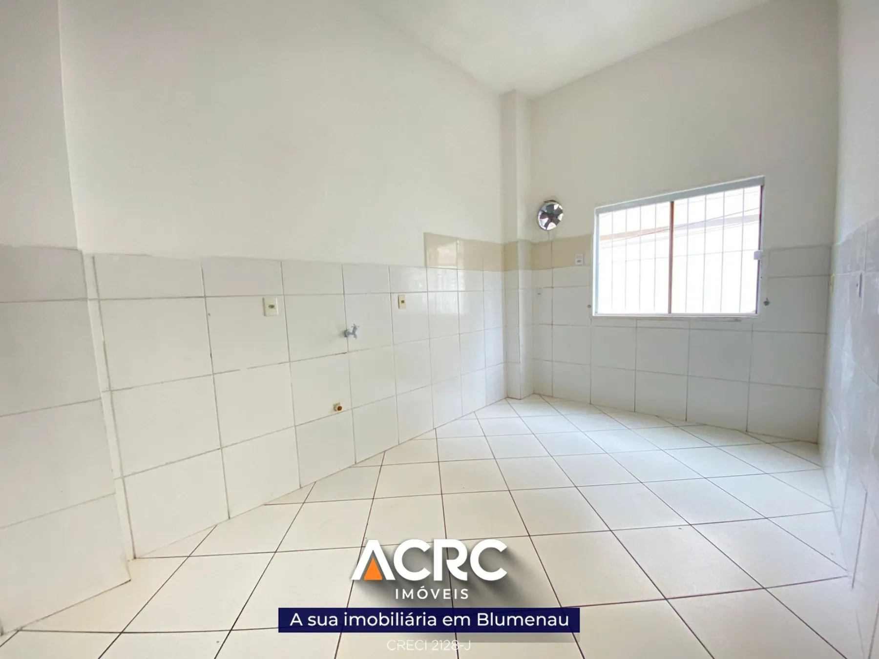 ACRC Imóveis - Loja comercial para Locação no Bairro Itoupava Seca — foto 5