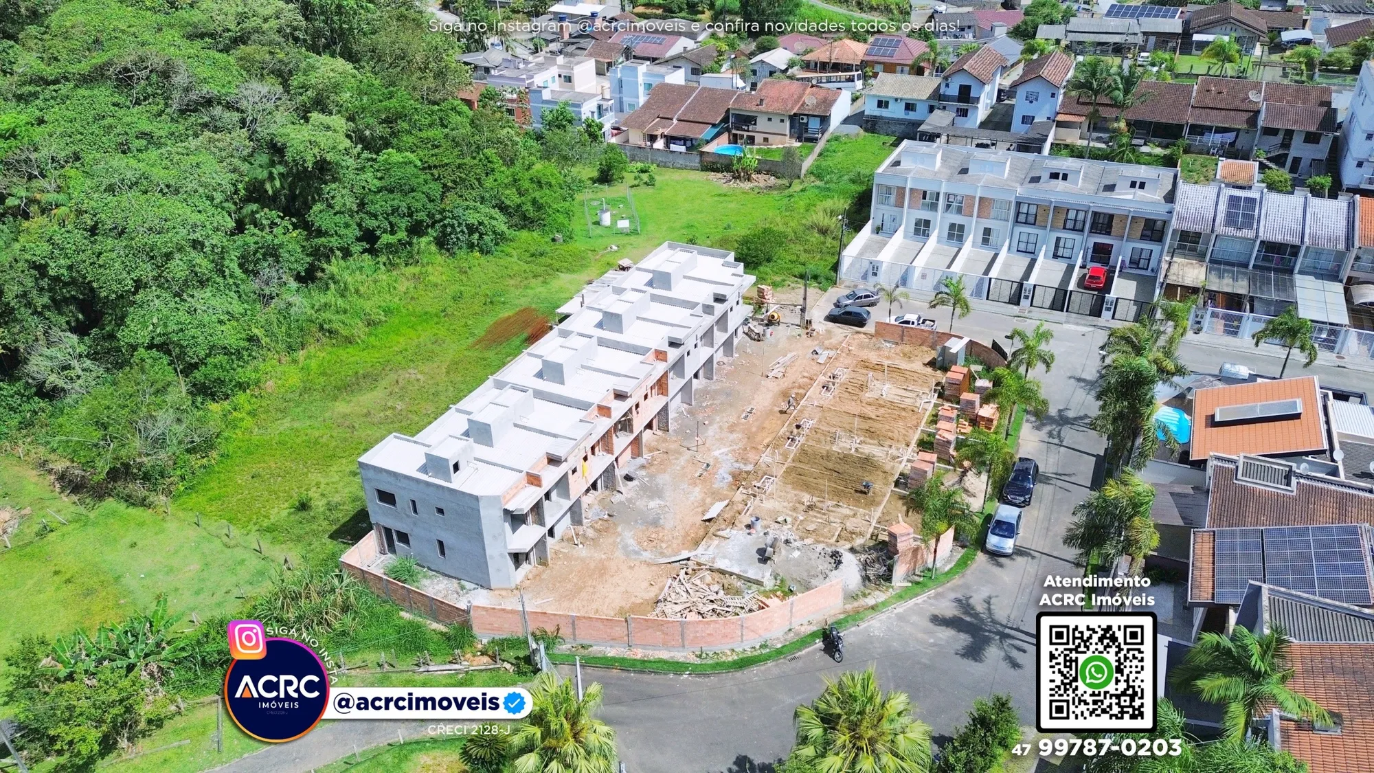 ACRC Imóveis - Sobrados geminados para Venda no Bairro Itoupava Central — foto 2