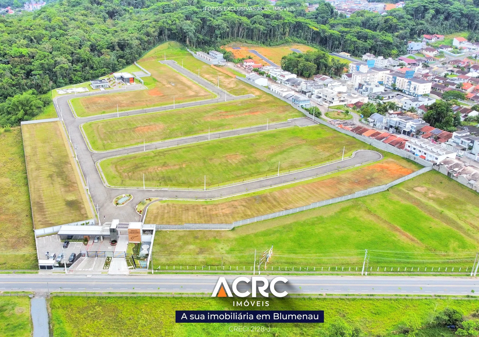 ACRC Imóveis - Lotes para Venda em condomínio fechado no Bairro da Velha. — foto 2