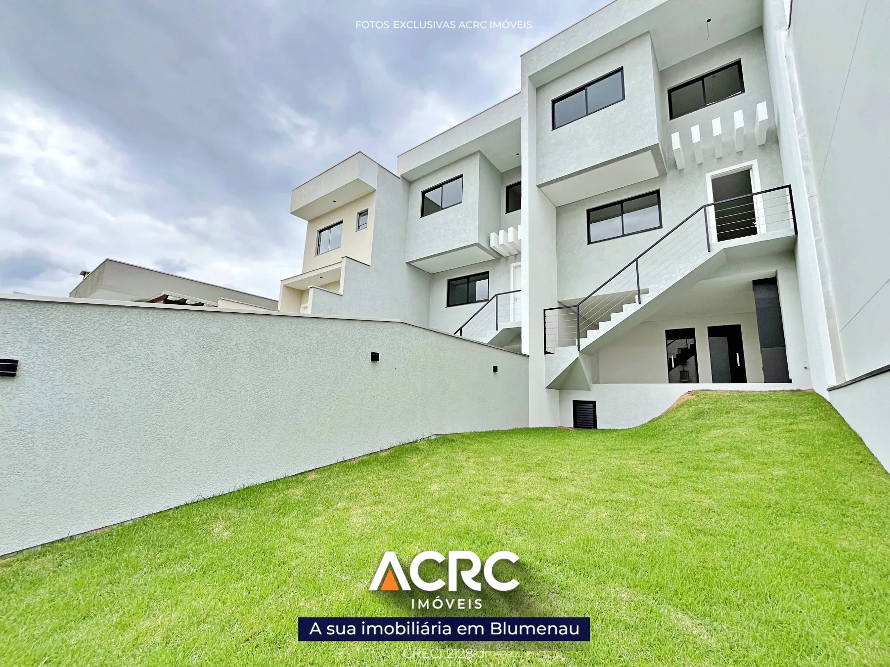 Casa · à venda · 3 quartos · 165m² · Velha, Blumenau