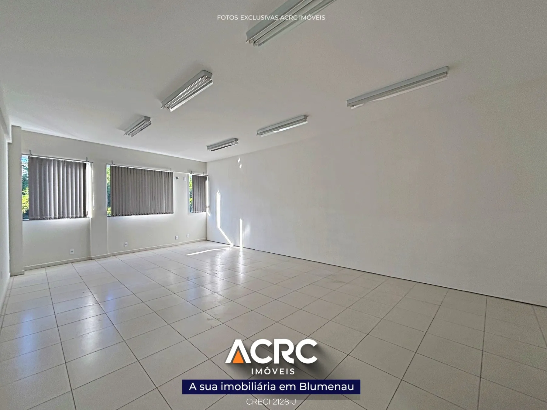 ACRC Imóveis - Sala comercial para Locação no Bairro da Velha — foto 2