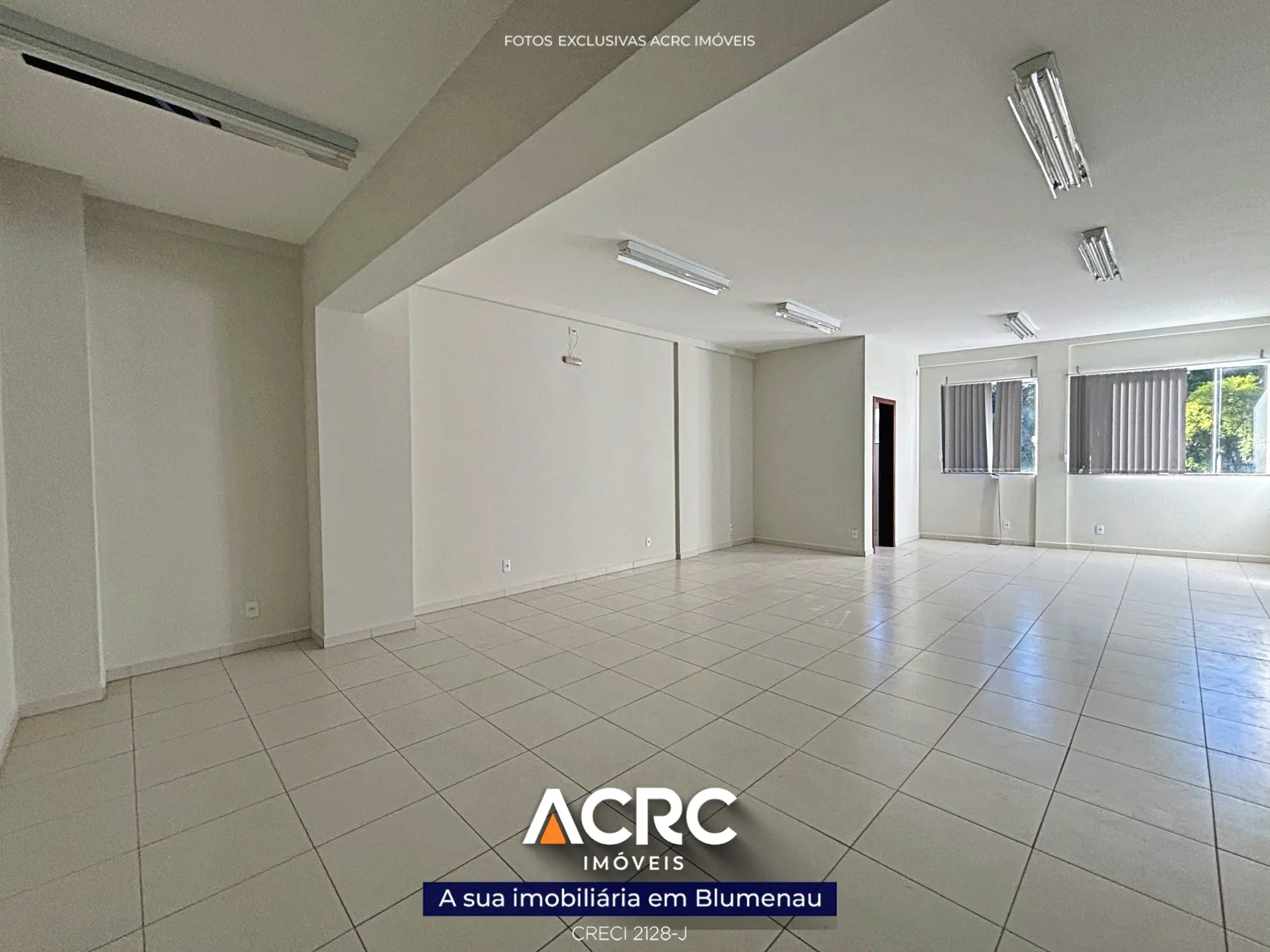 ACRC Imóveis - Sala comercial para Locação no Bairro da Velha — foto 4