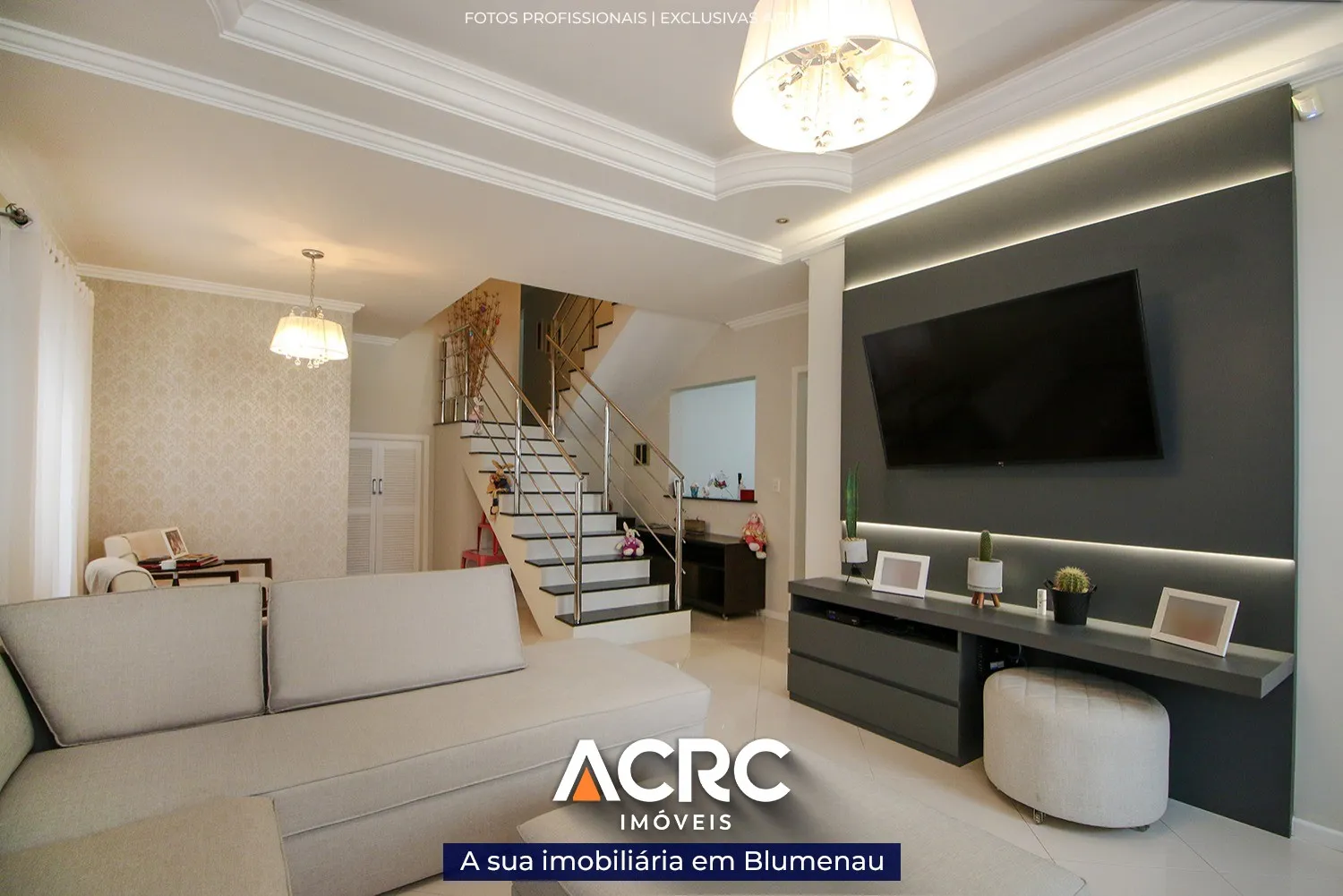 ACRC Imóveis - Casa para Venda no Bairro Vila nova em Blumenau - foto 1