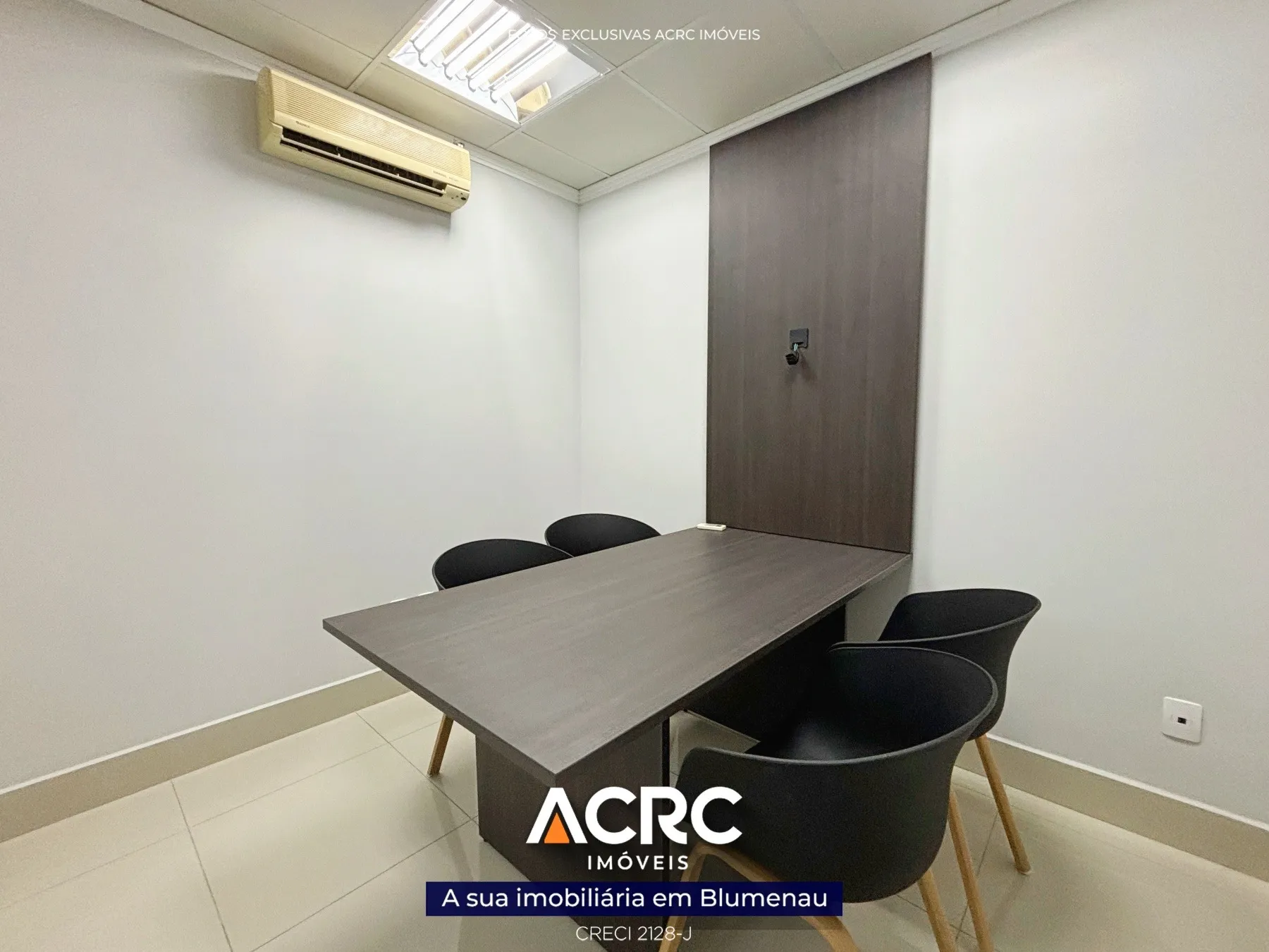 ACRC Imóveis - Sala Comercial para Locação no Bairro Centro — foto 2
