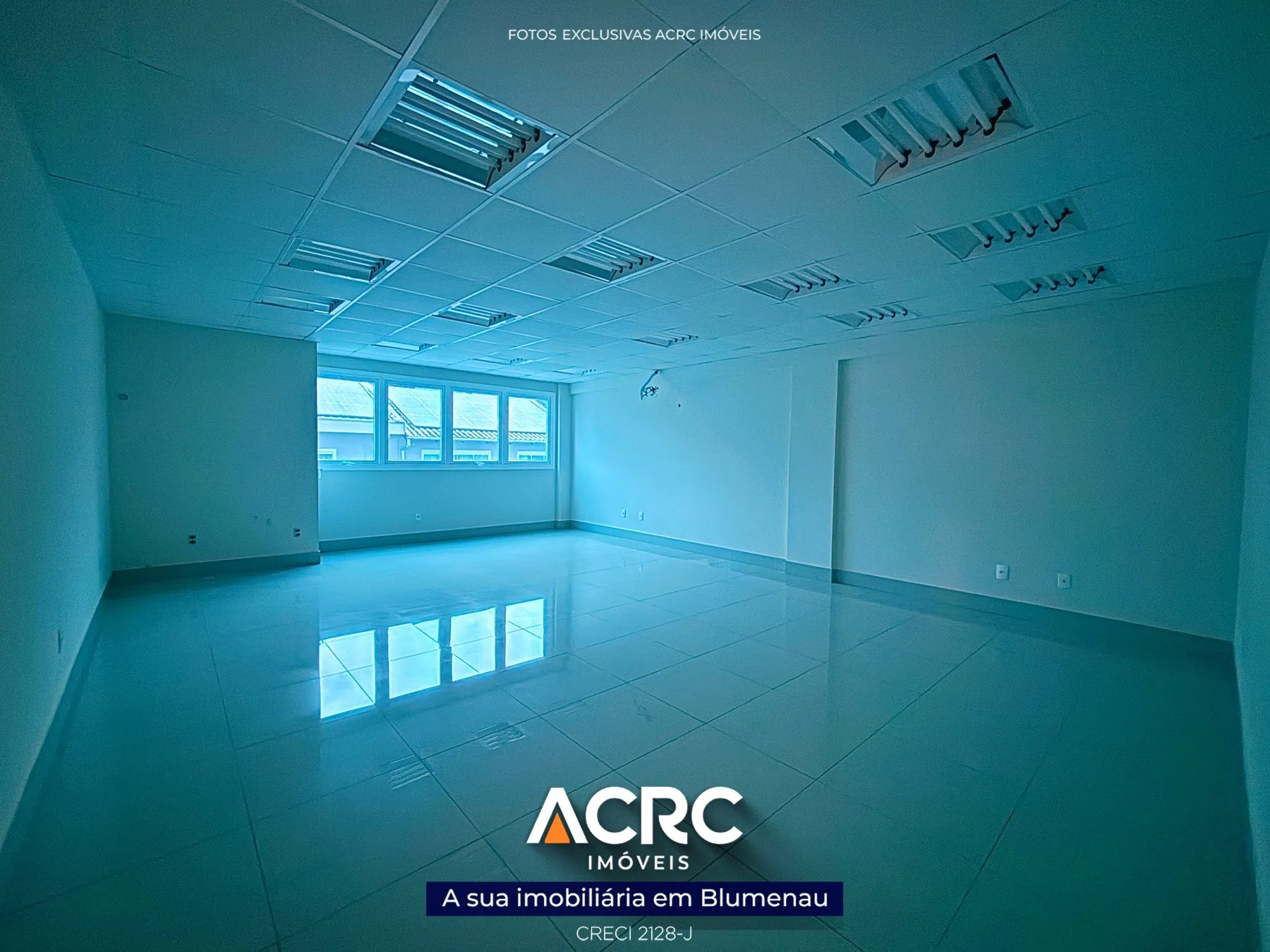 ACRC Imóveis - Sala Comercial para Locação no Bairro Centro - foto 1