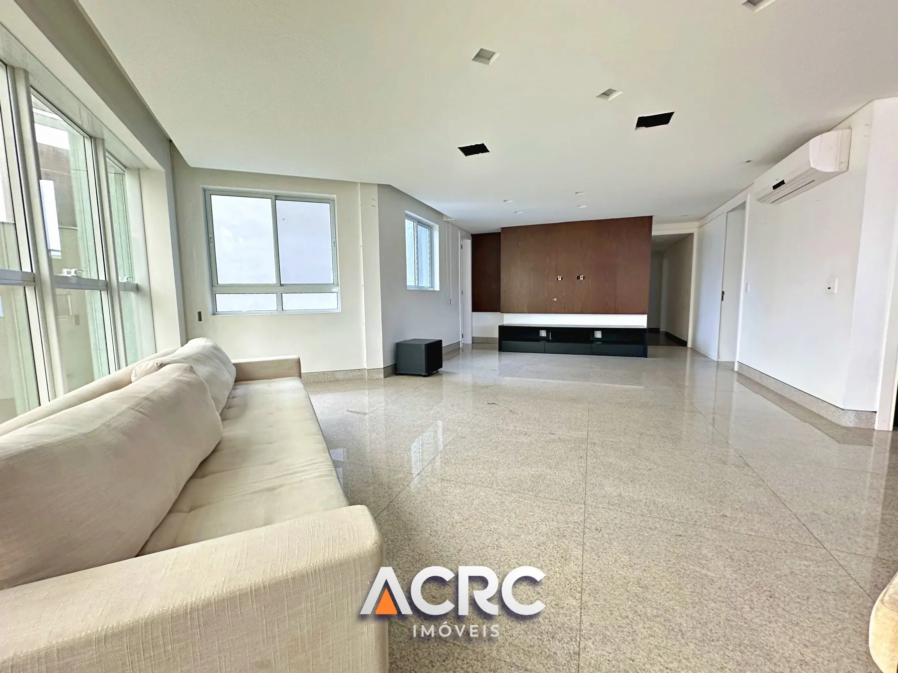ACRC Imóveis - Apartamento para Venda no Bairro Jardim Blumenau. — foto 4