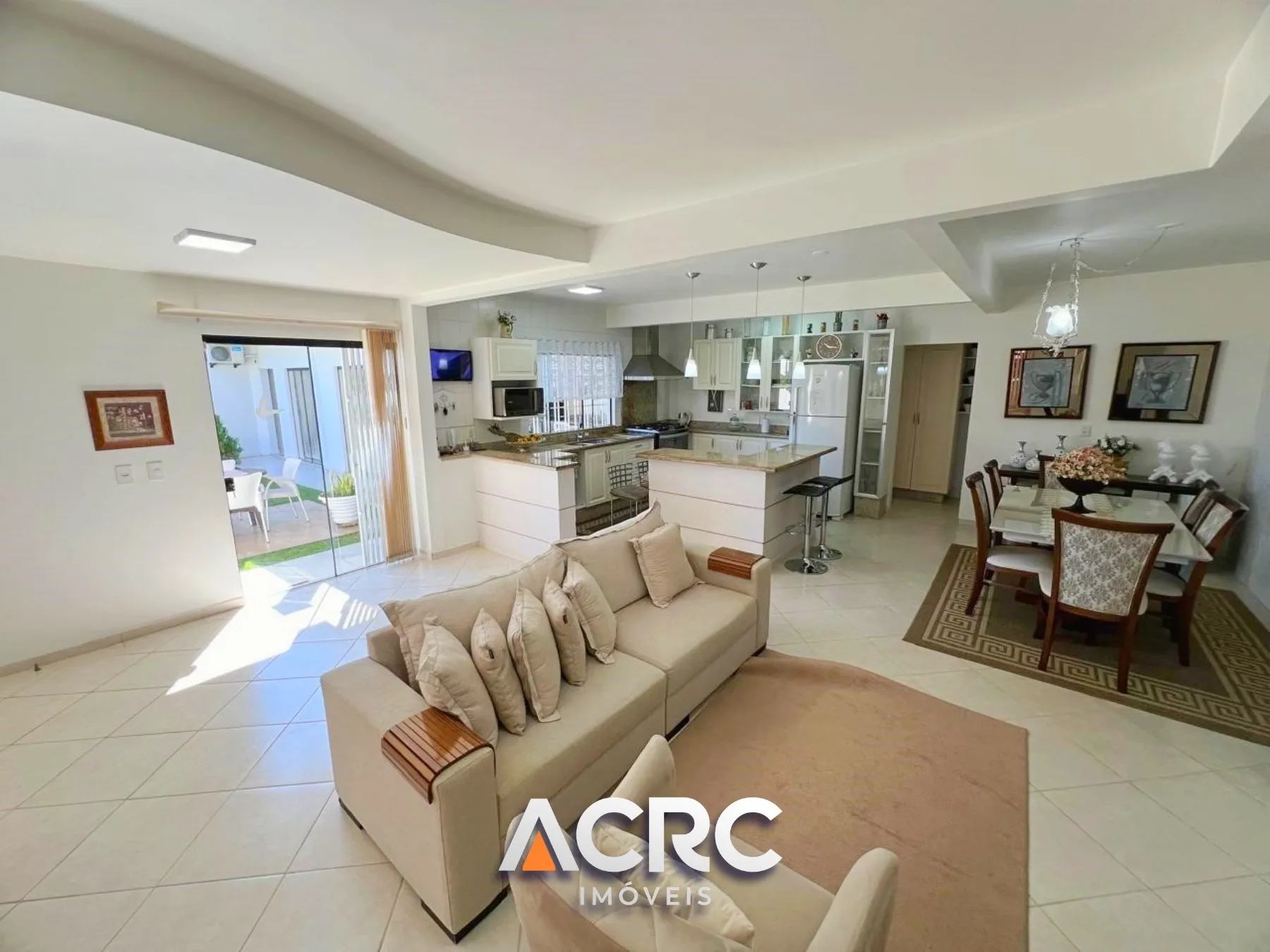 ACRC Imóveis - Casa para Venda no Bairro Centro. — foto 4