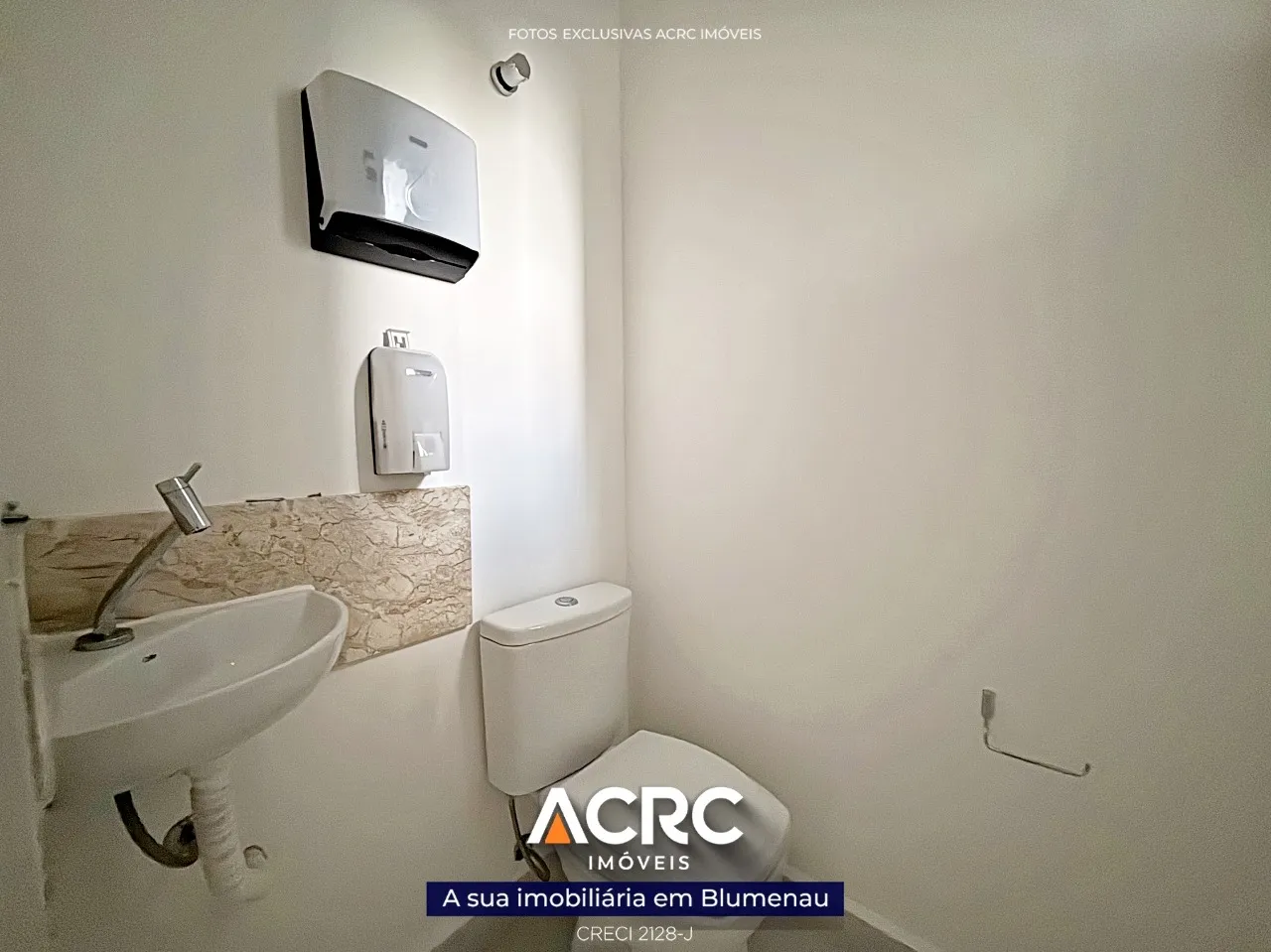 ACRC Imóveis - SA01115 - Sala comercial para Locação no Bairro da Velha. — foto 6