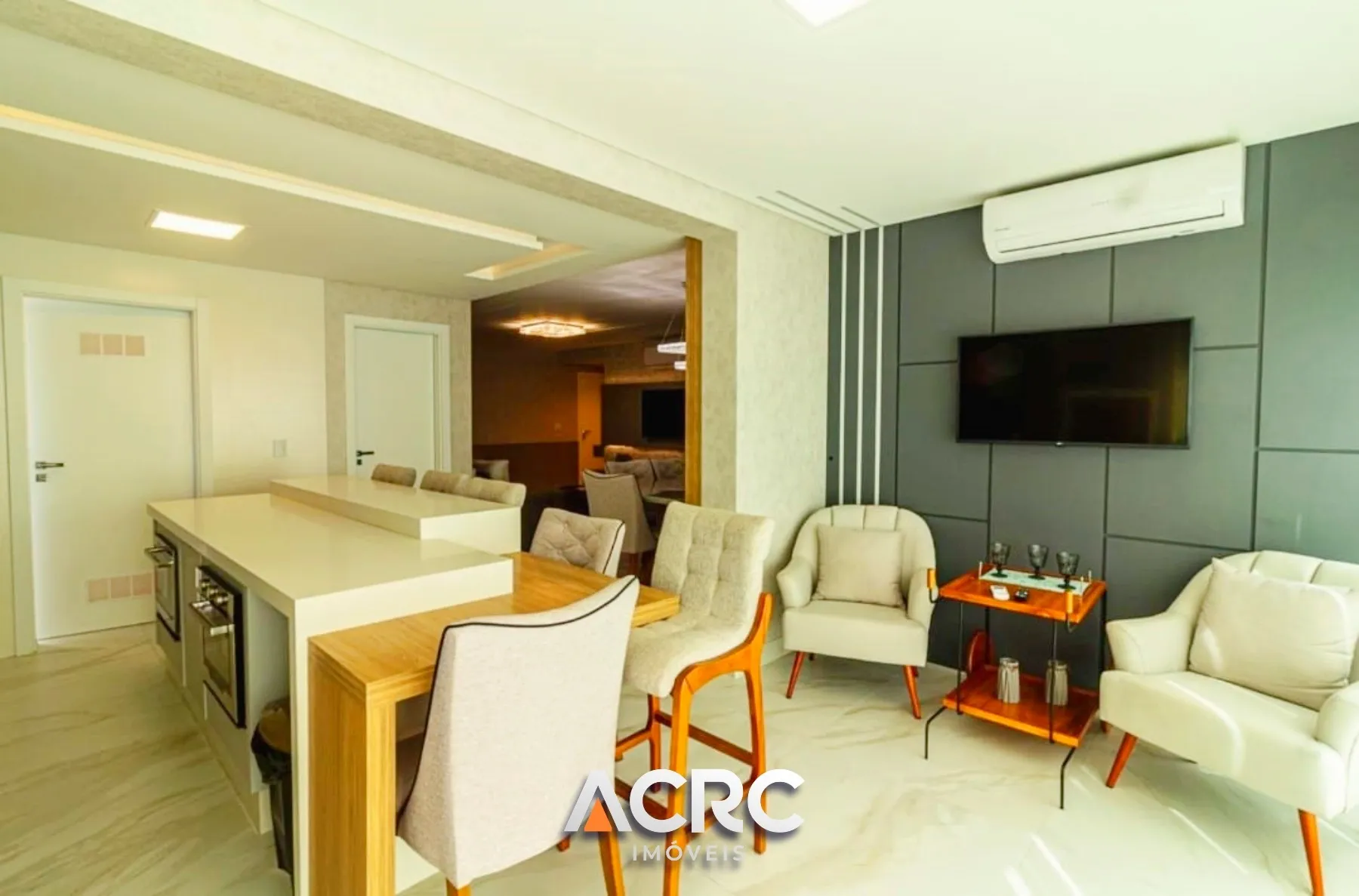 ACRC Imóveis - Apartamento para Venda em Itapema no Bairro Meia Praia. — foto 3