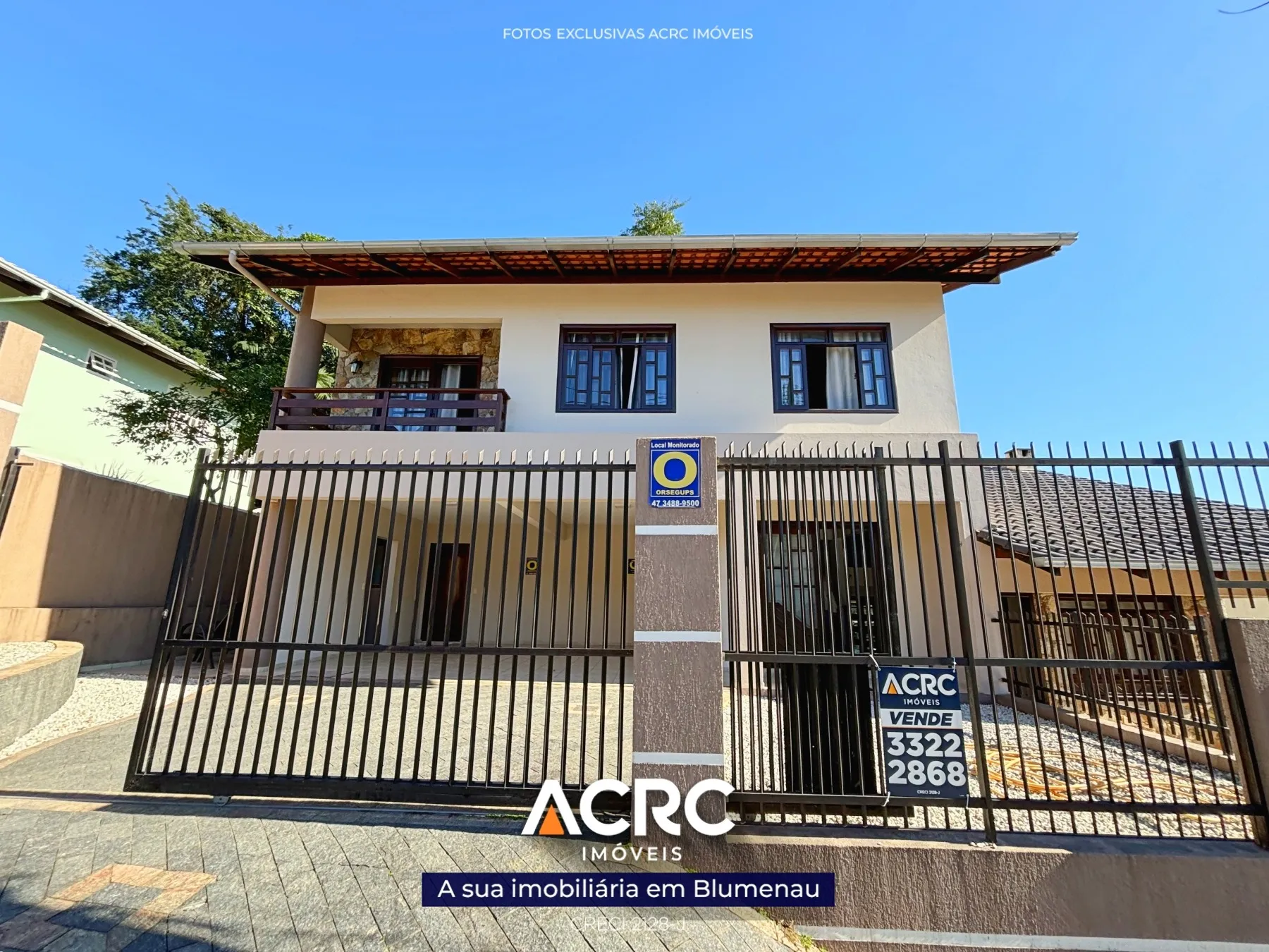 ACRC Imóveis - Casa para Venda no bairro Água Verde em Blumenau. — foto 2