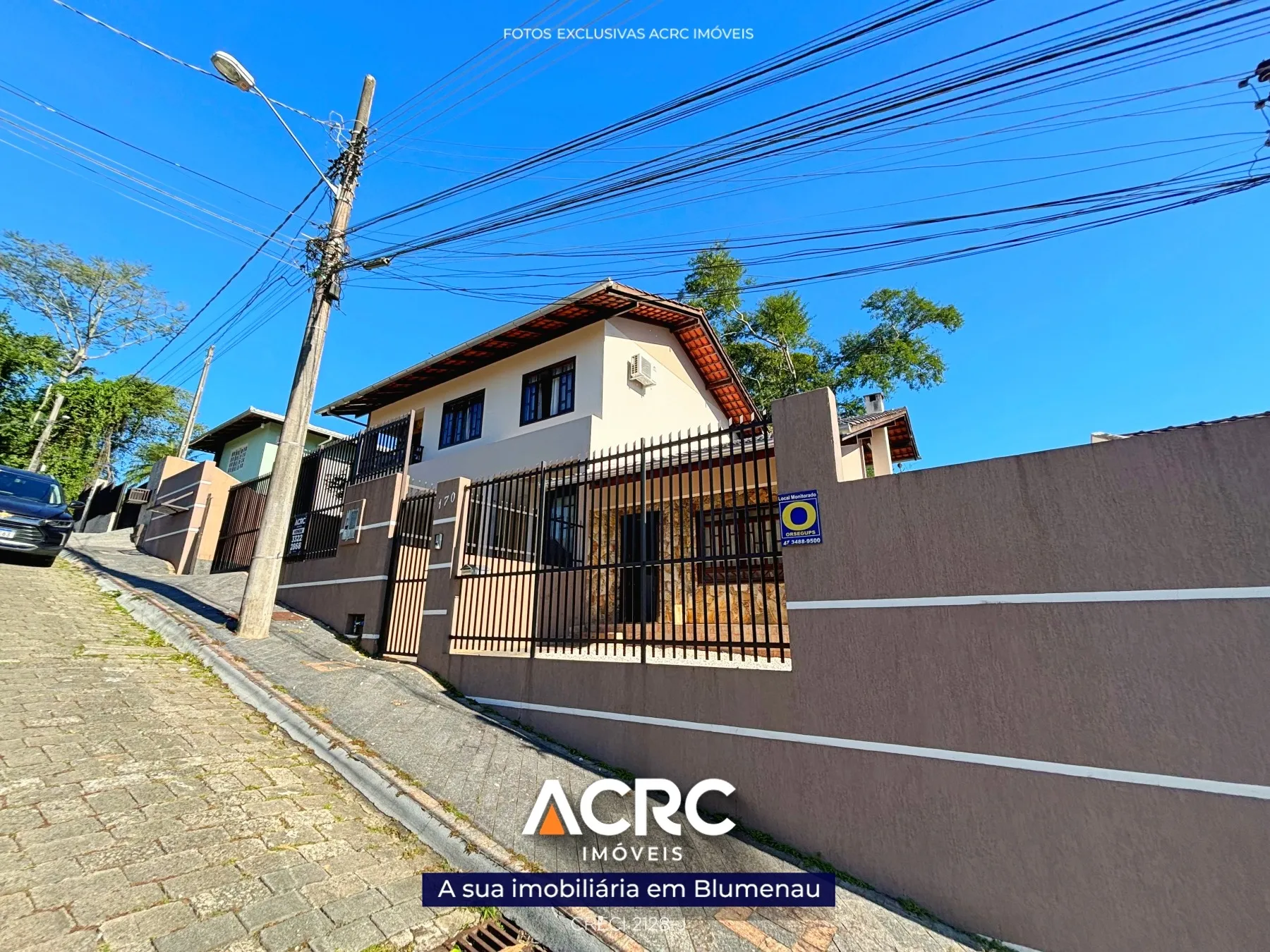 ACRC Imóveis - Casa para Venda no bairro Água Verde em Blumenau. — foto 4