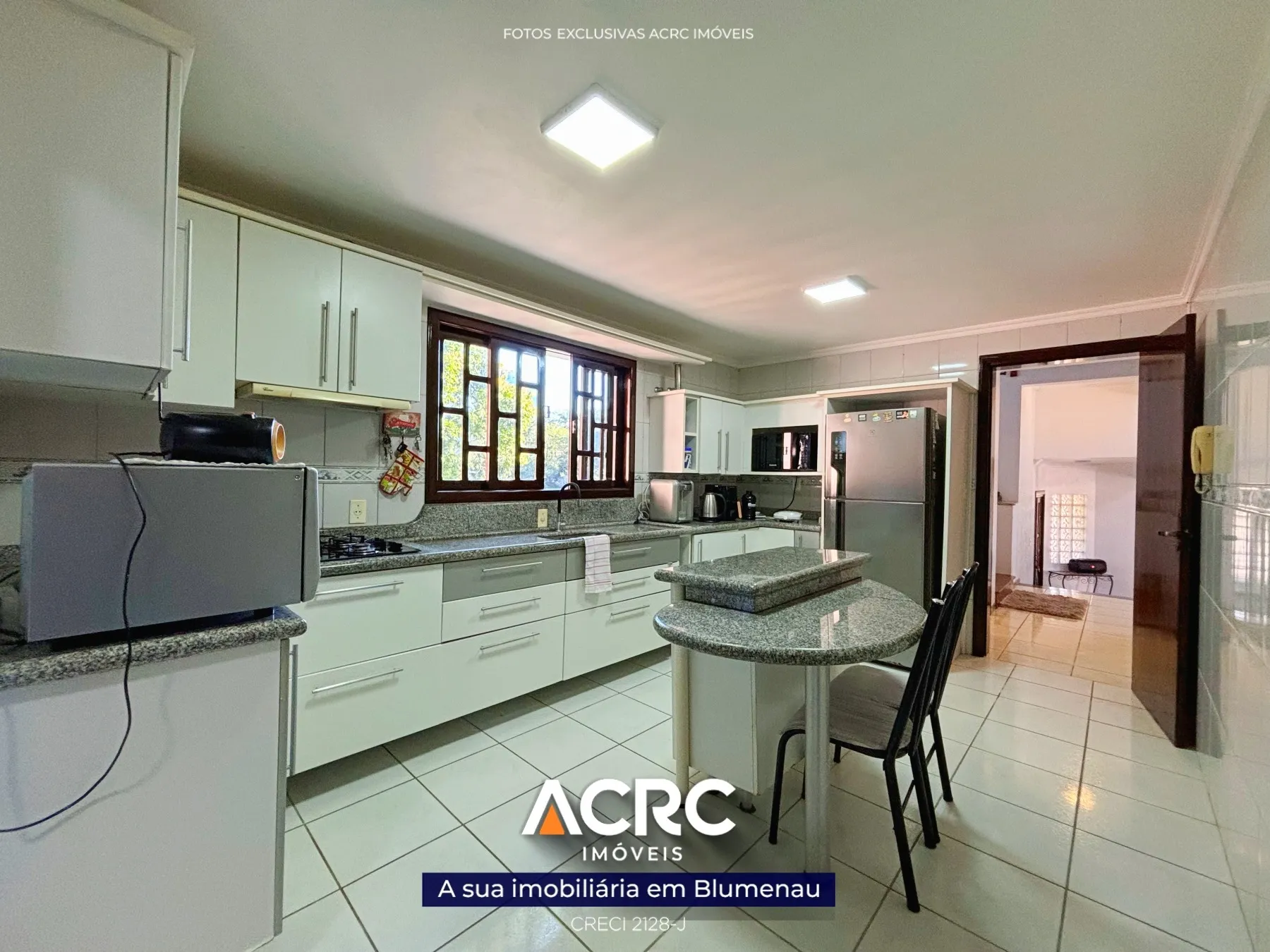 ACRC Imóveis - Casa para Venda no bairro Água Verde em Blumenau. — foto 7