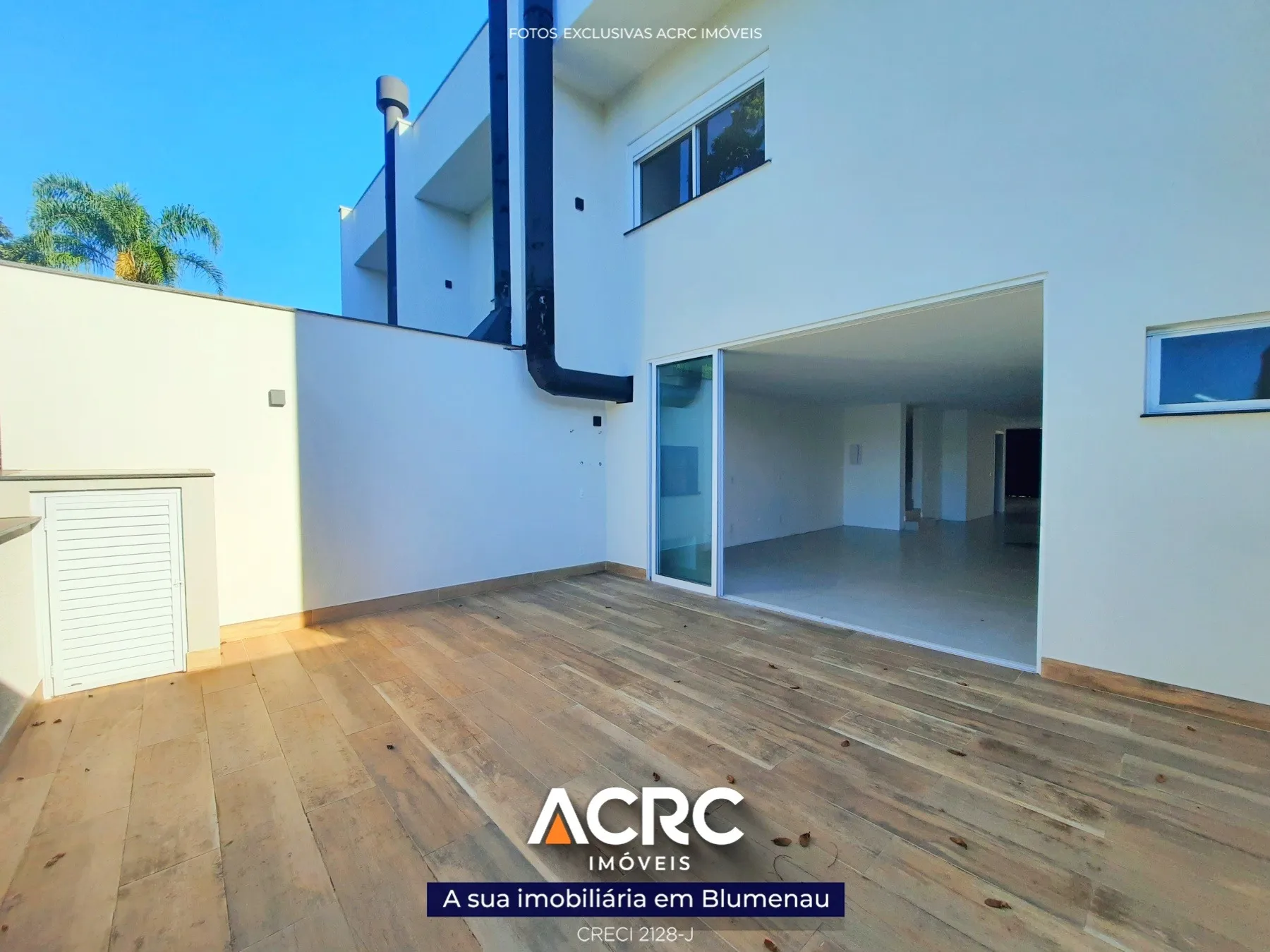 ACRC Imóveis - Casa para Venda no bairro da Velha em Blumenau. — foto 2