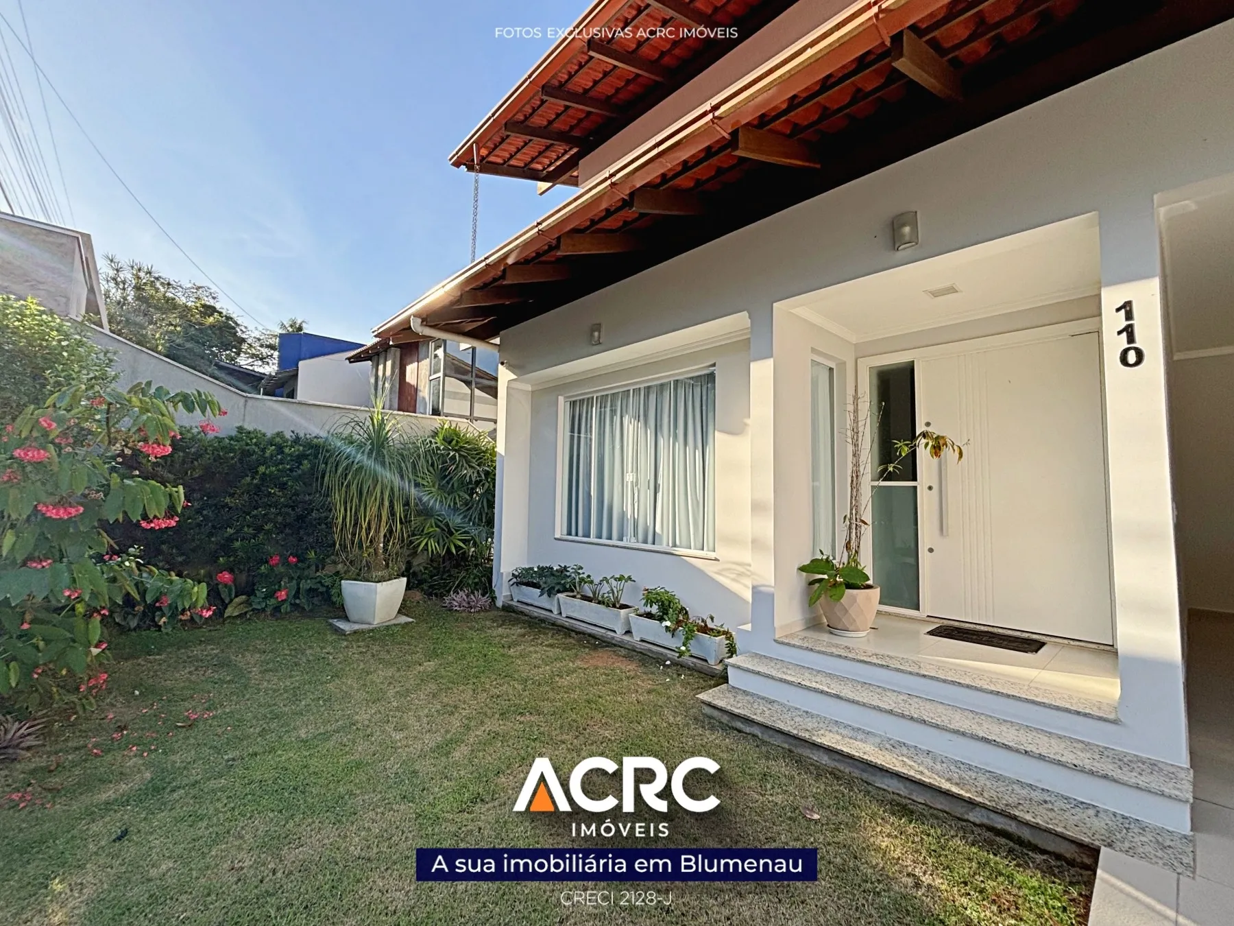 ACRC Imóveis - Casa para Venda no bairro da Velha em Blumenau. — foto 2