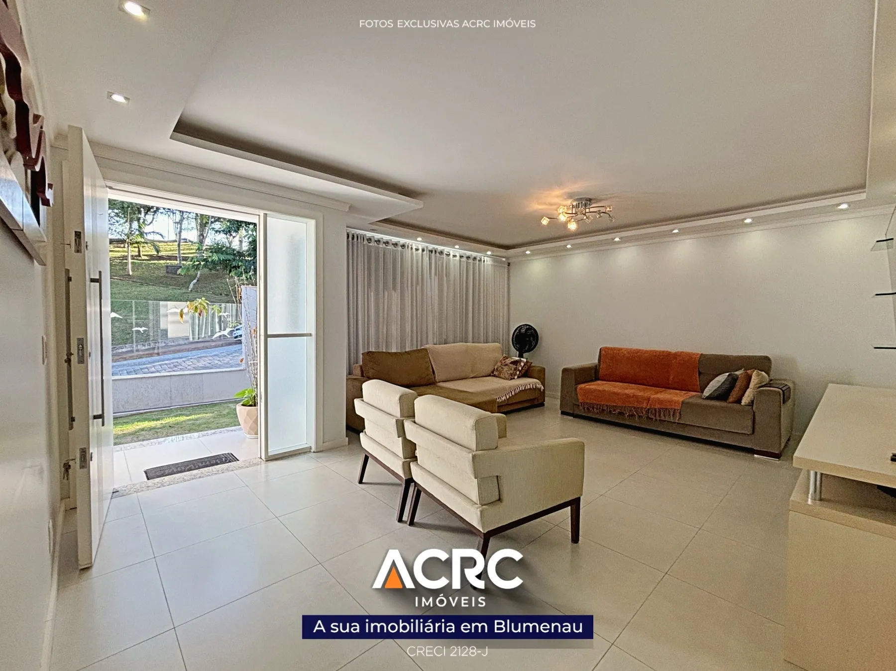 ACRC Imóveis - Casa para Venda no bairro da Velha em Blumenau. — foto 6