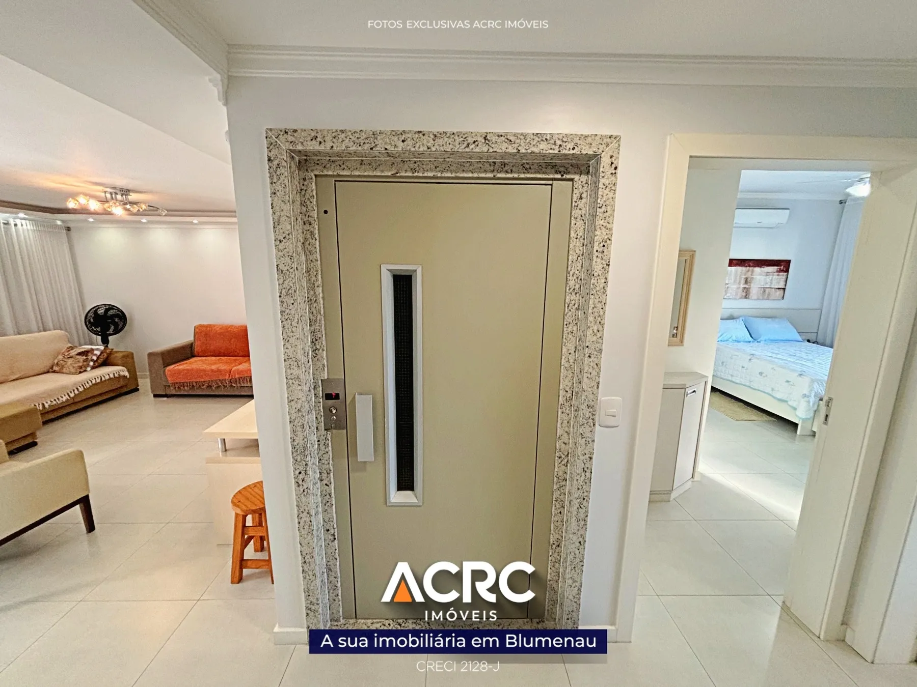 ACRC Imóveis - Casa para Venda no bairro da Velha em Blumenau. — foto 7