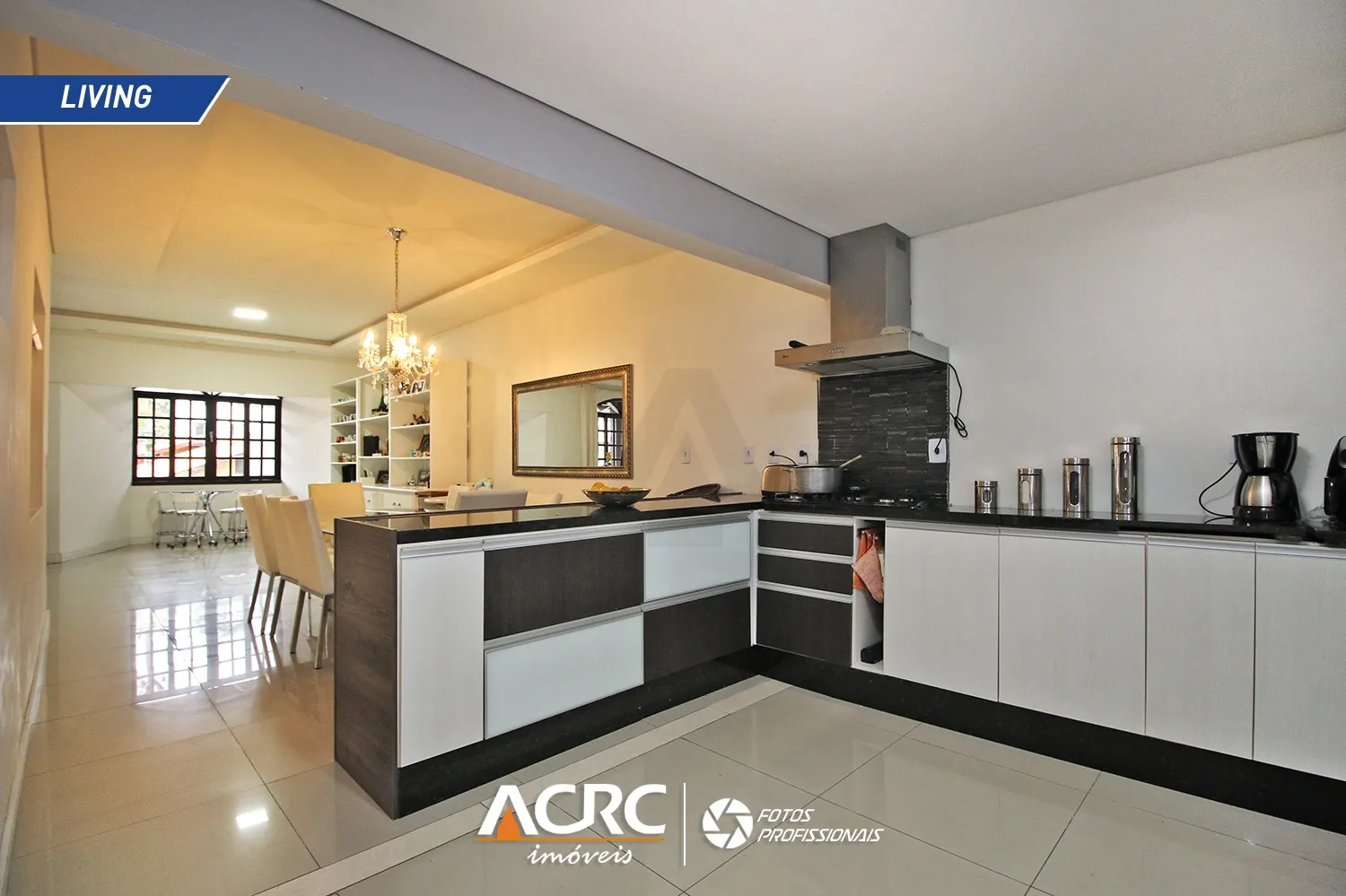 ACRC Imóveis - CA02956 - Casa semimobiliada com piscina para venda no Bairro Velha — foto 4