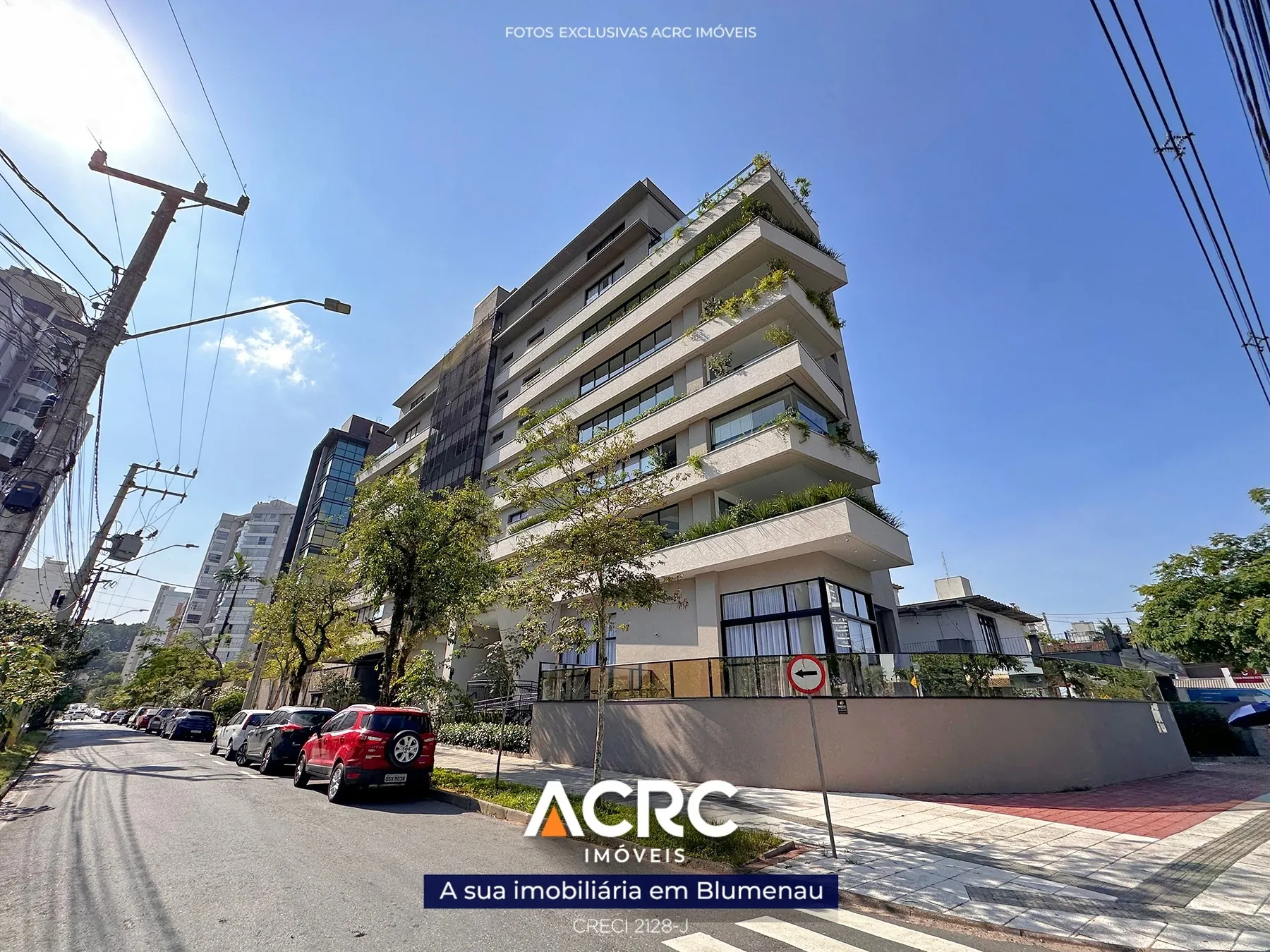 Apartamento alto padrão com 04 suítes no bairro Jardim Blumenau | ACRC Imóveis - foto 1