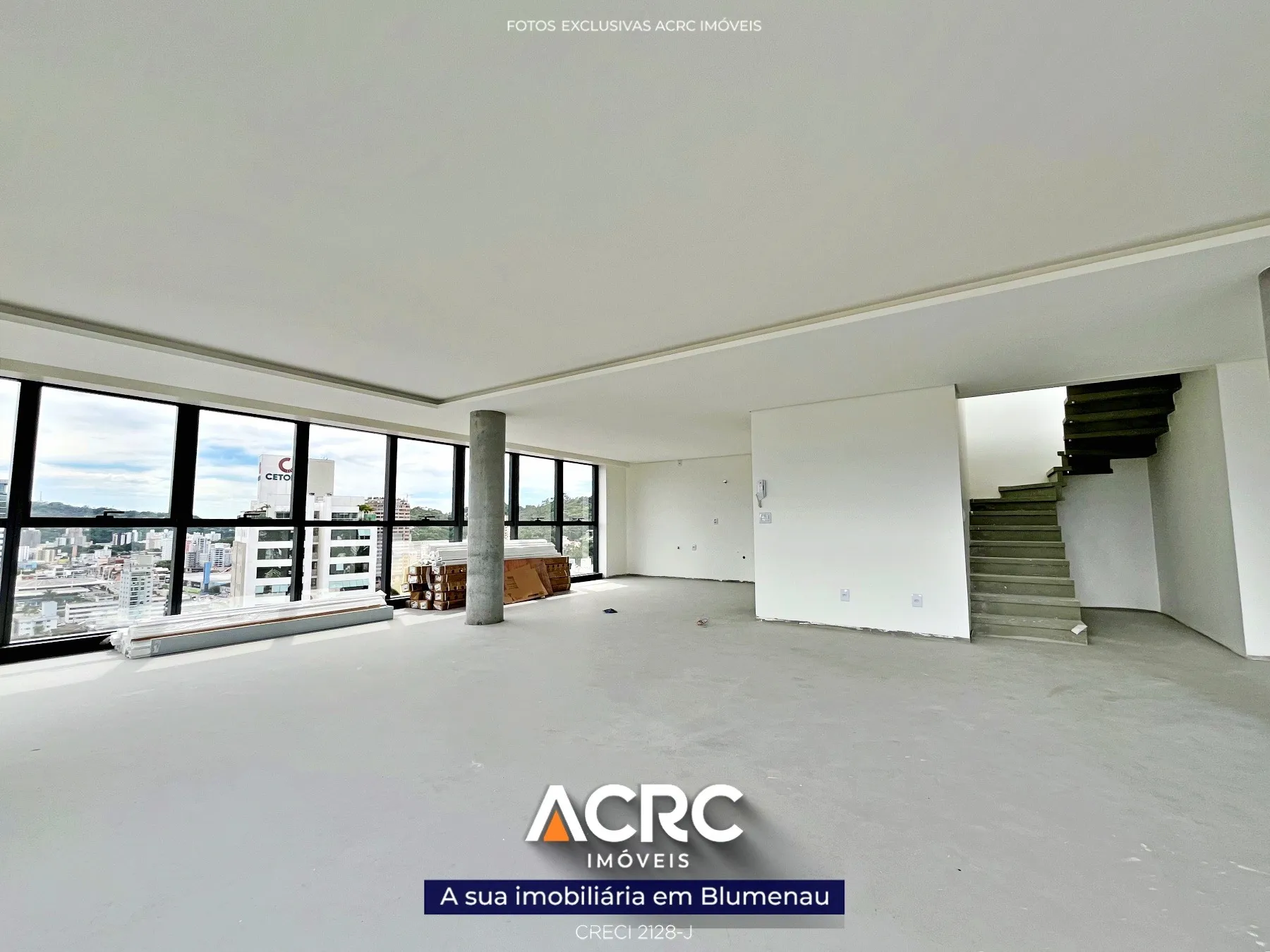 ACRC Imóveis- AP07170 - Cobertura com piscina, 03 suítes e 03 vagas de garagem no Bairro Velha em Blumenau — foto 4