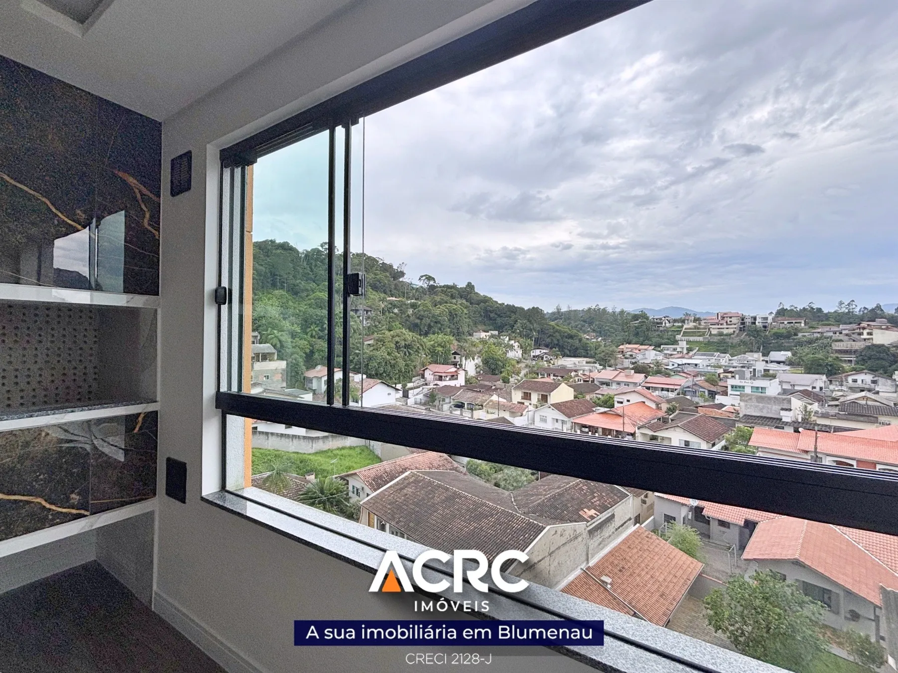 Apartamento com 02 dormitórios sendo 01 suíte para venda no bairro Garcia | ACRC Imóveis — foto 4
