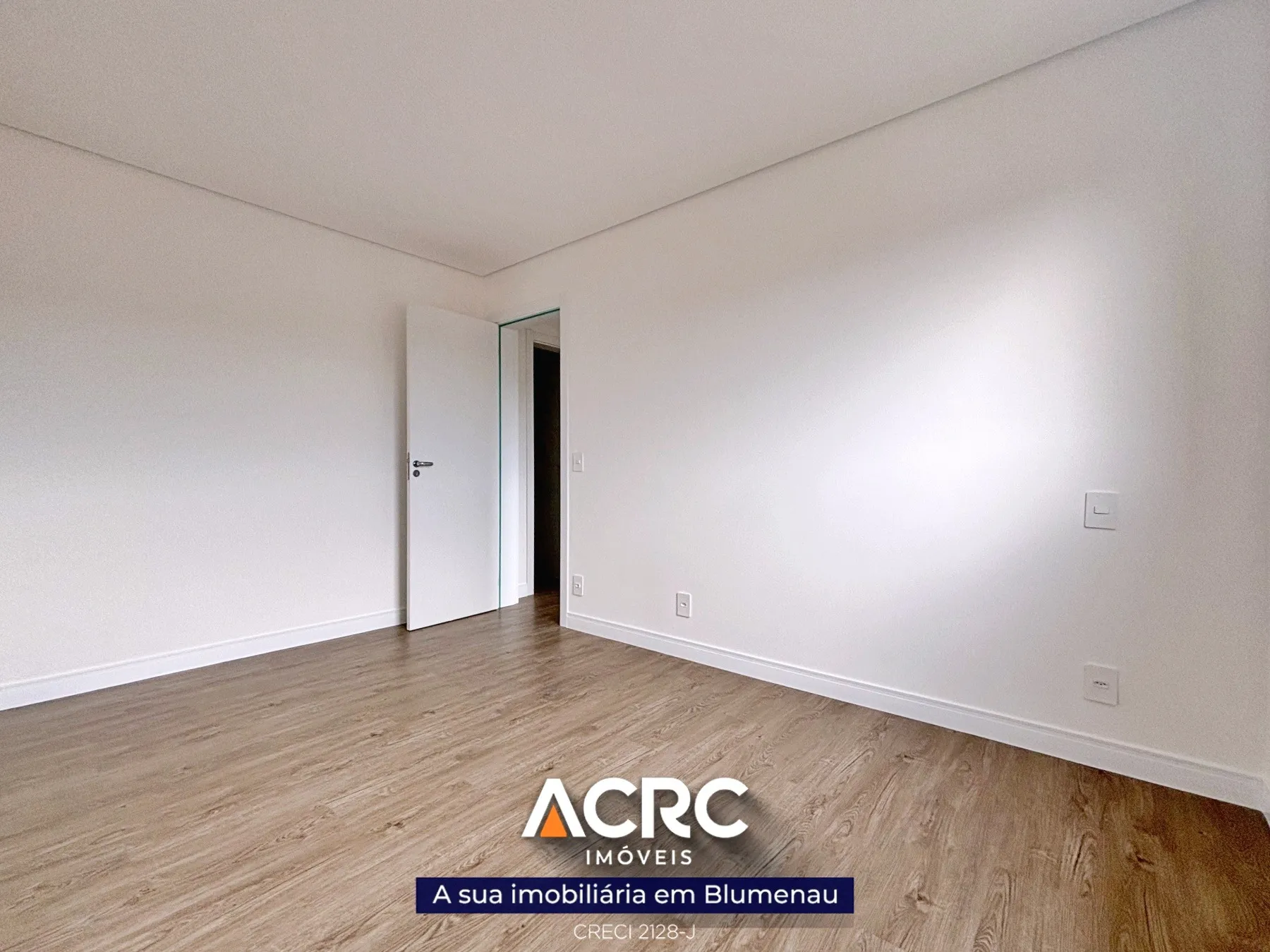 Apartamento com 02 dormitórios sendo 01 suíte para venda no bairro Garcia | ACRC Imóveis — foto 6