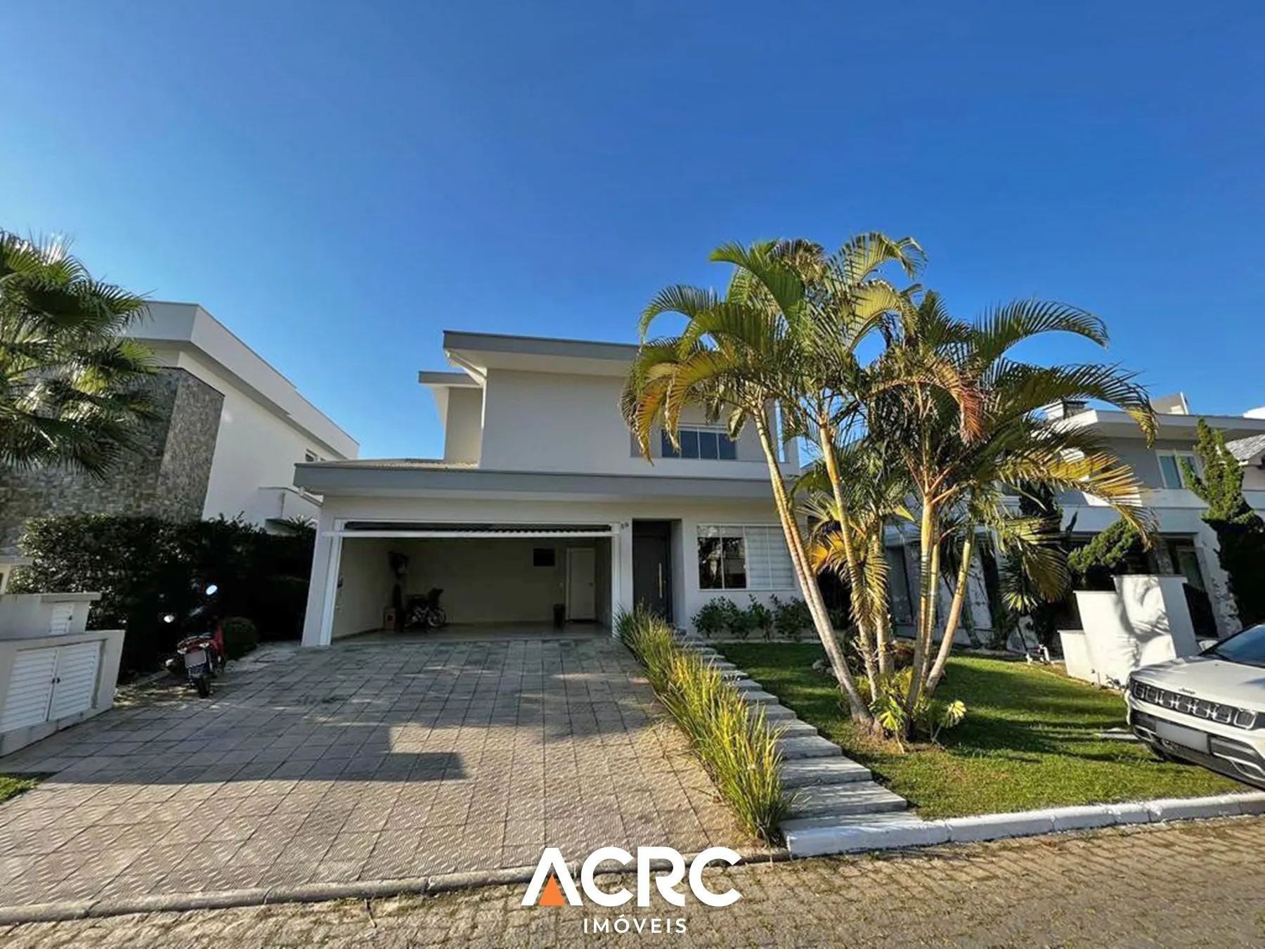 Casa alto padrão em condomínio fechado no bairro Praia Brava em Itajaí | ACRC Imóveis - foto 1