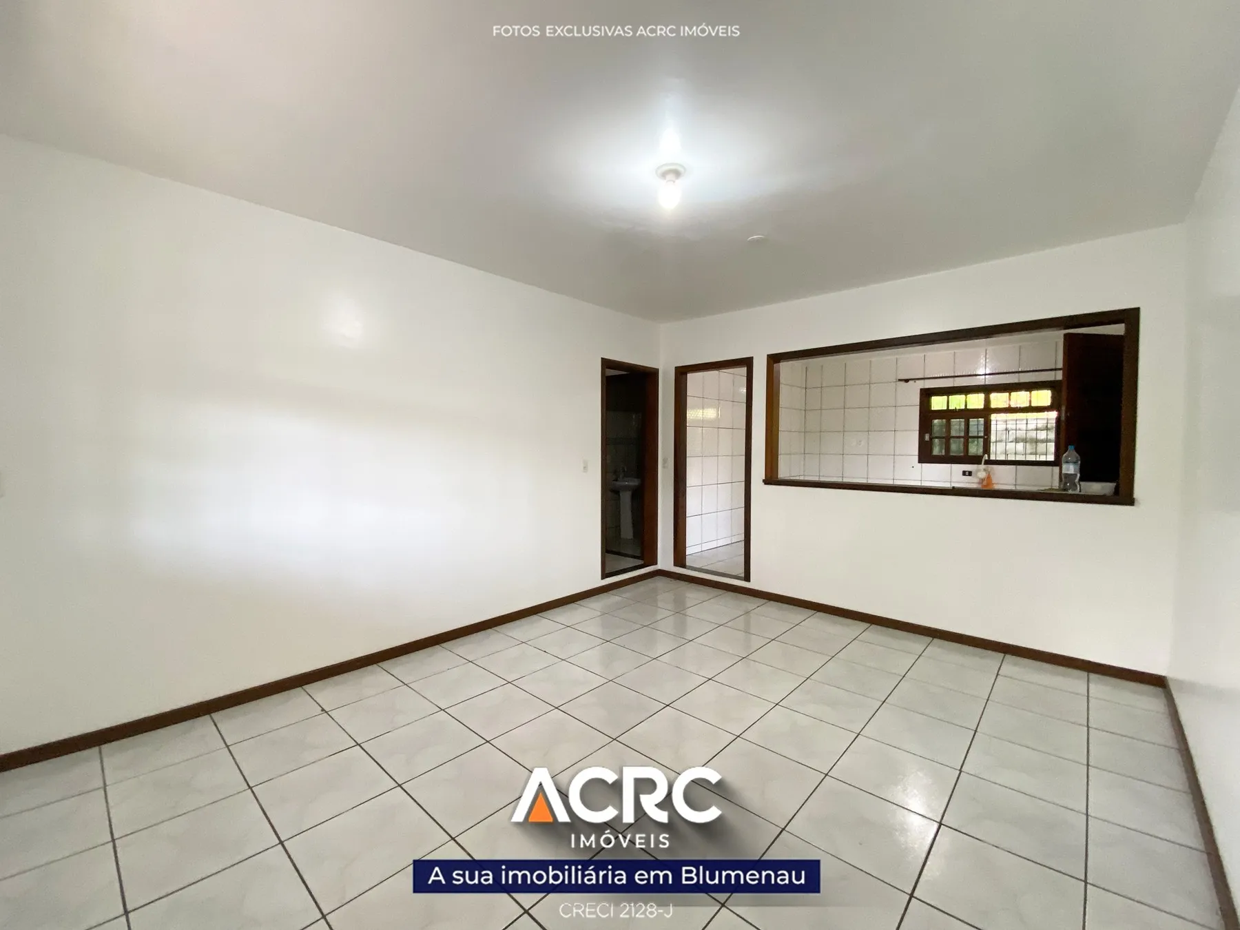 Casa com 05 dormitórios e amplo terreno para venda no bairro Fortaleza | ACRC Imóveis — foto 4