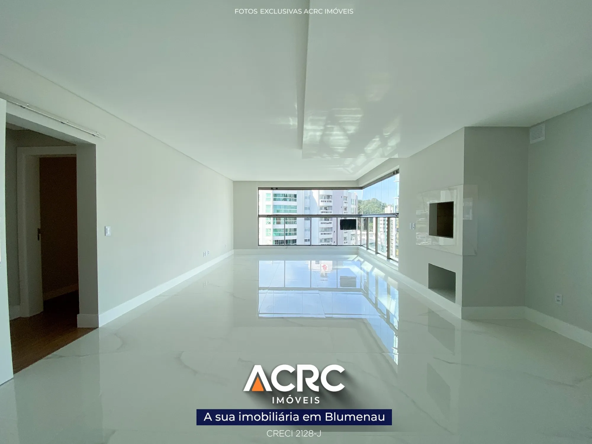 Apartamento com 03 suítes e 02 vagas de garagem no bairro Victor Konder l ACRC Imóveis — foto 3