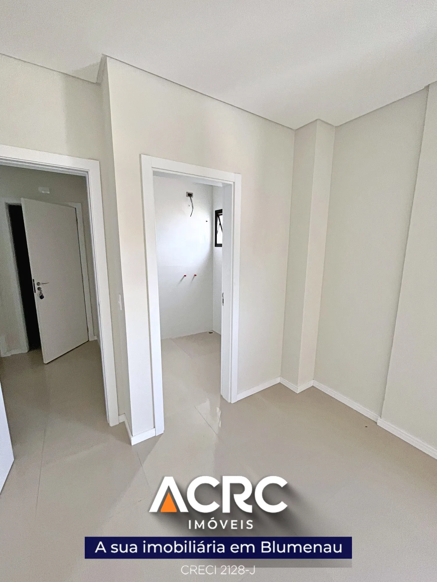 Apartamento com 02 suítes para venda em Bombinhas | ACRC Imóveis — foto 2